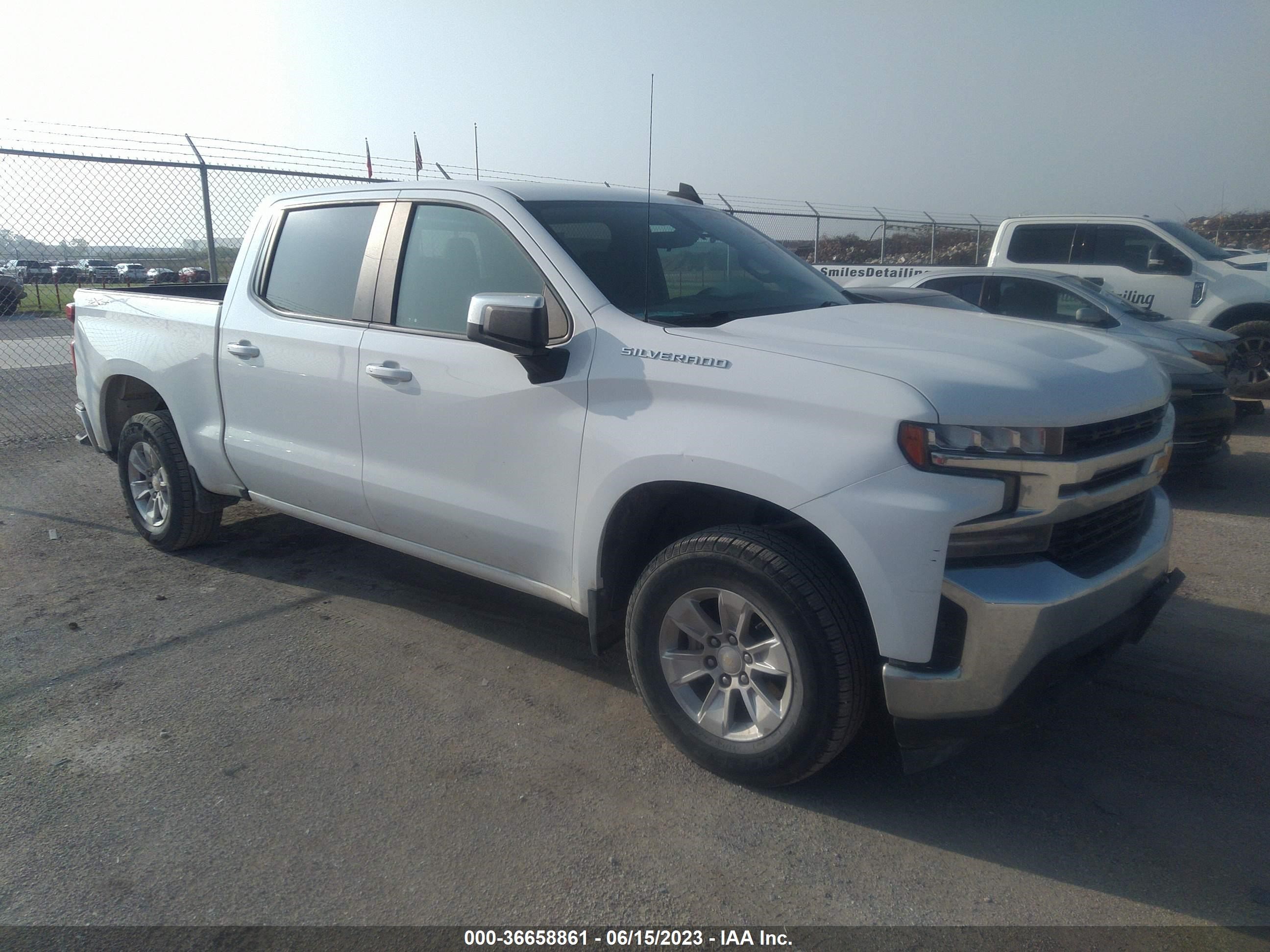 CHEVROLET SILVERADO 2018 3gcukrec7jg150347