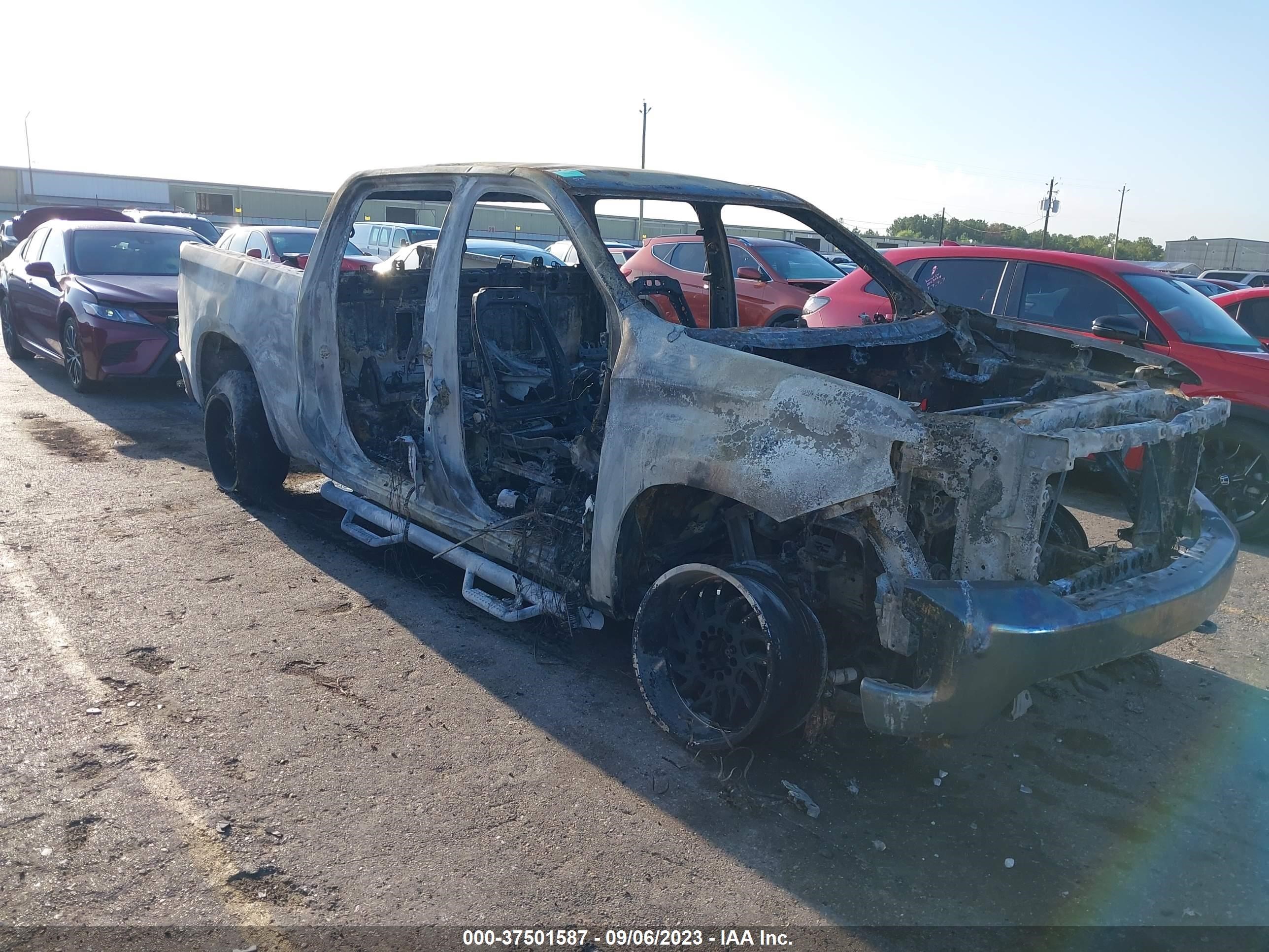 CHEVROLET SILVERADO 2019 3gcuyded5kg260342