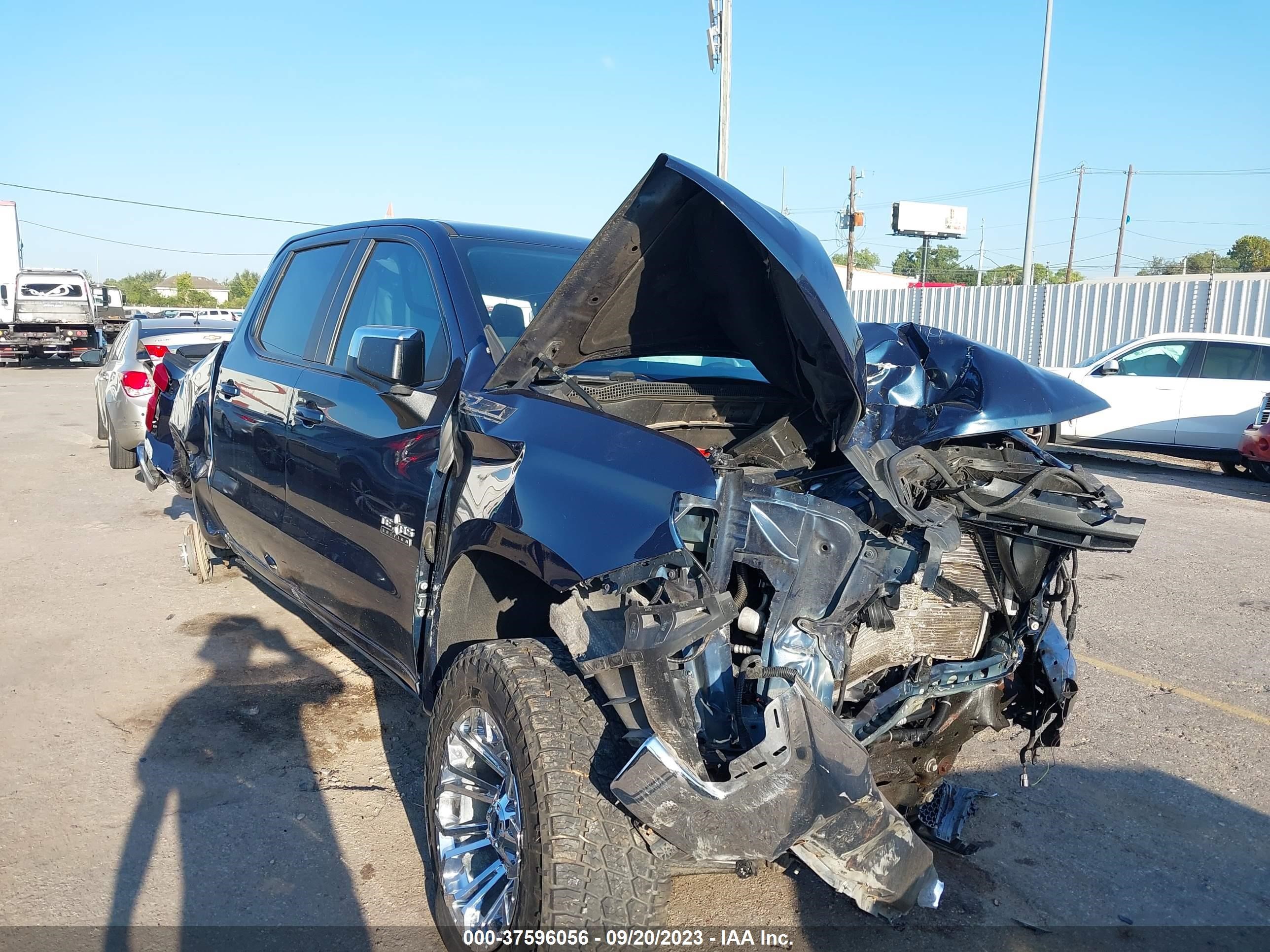 CHEVROLET SILVERADO 2019 3gcuyded7kg250136