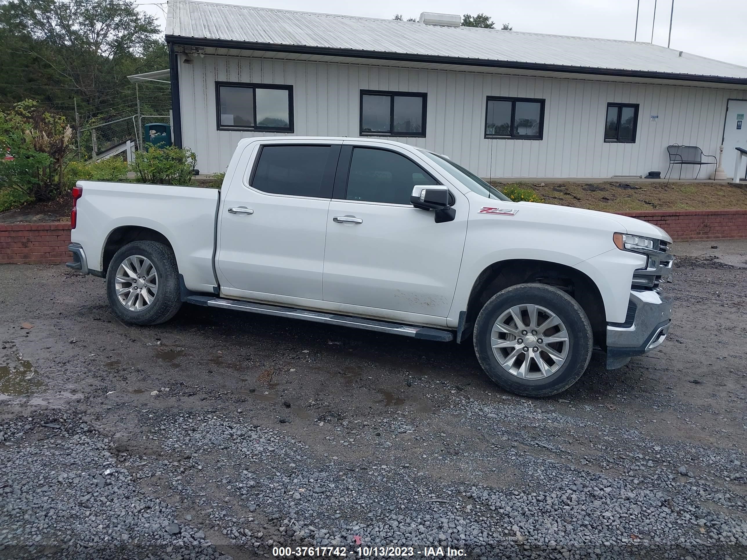 CHEVROLET SILVERADO 2019 3gcuyged0kg288275