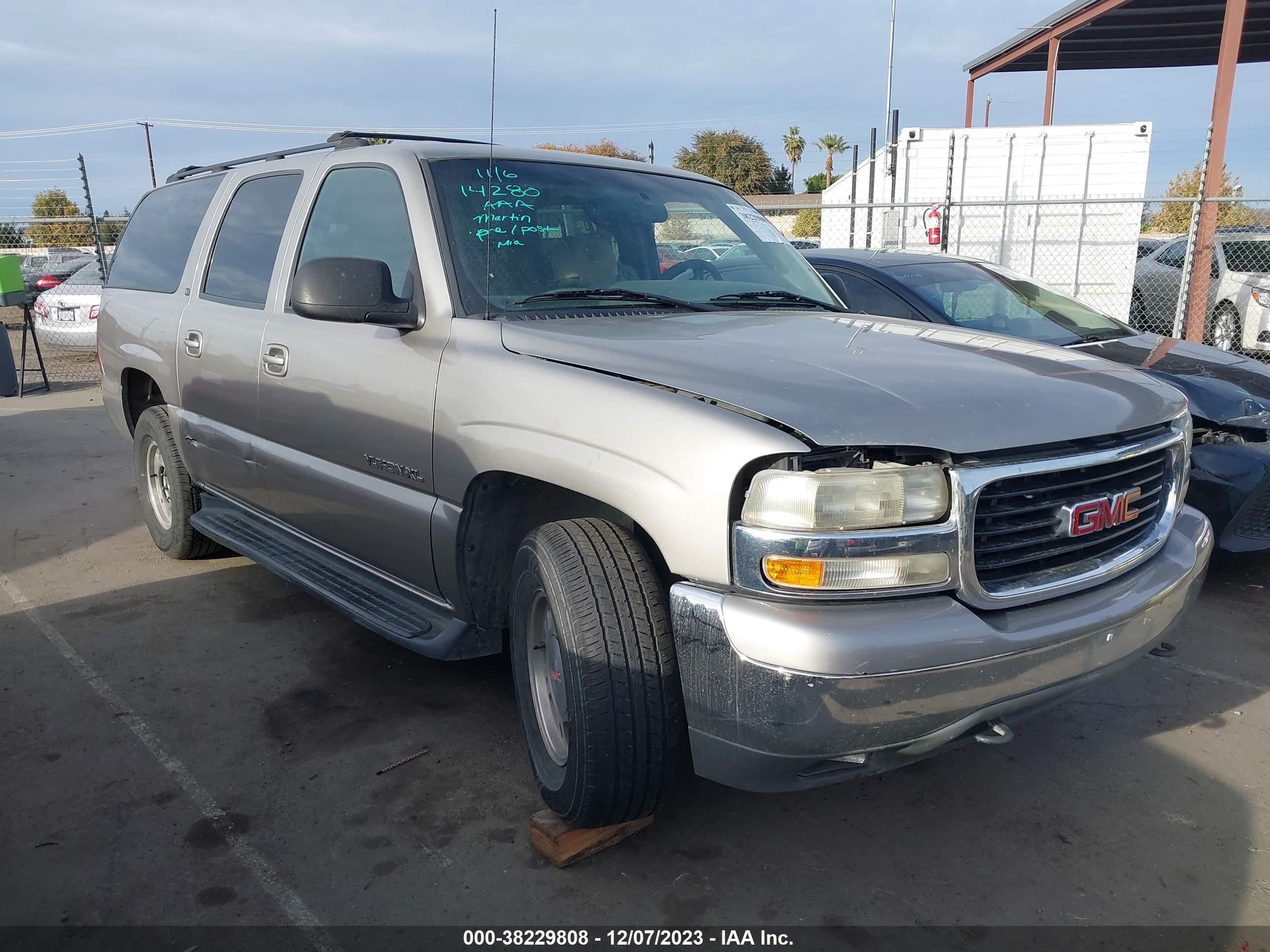 GMC YUKON 2001 3gkec16t01g200172