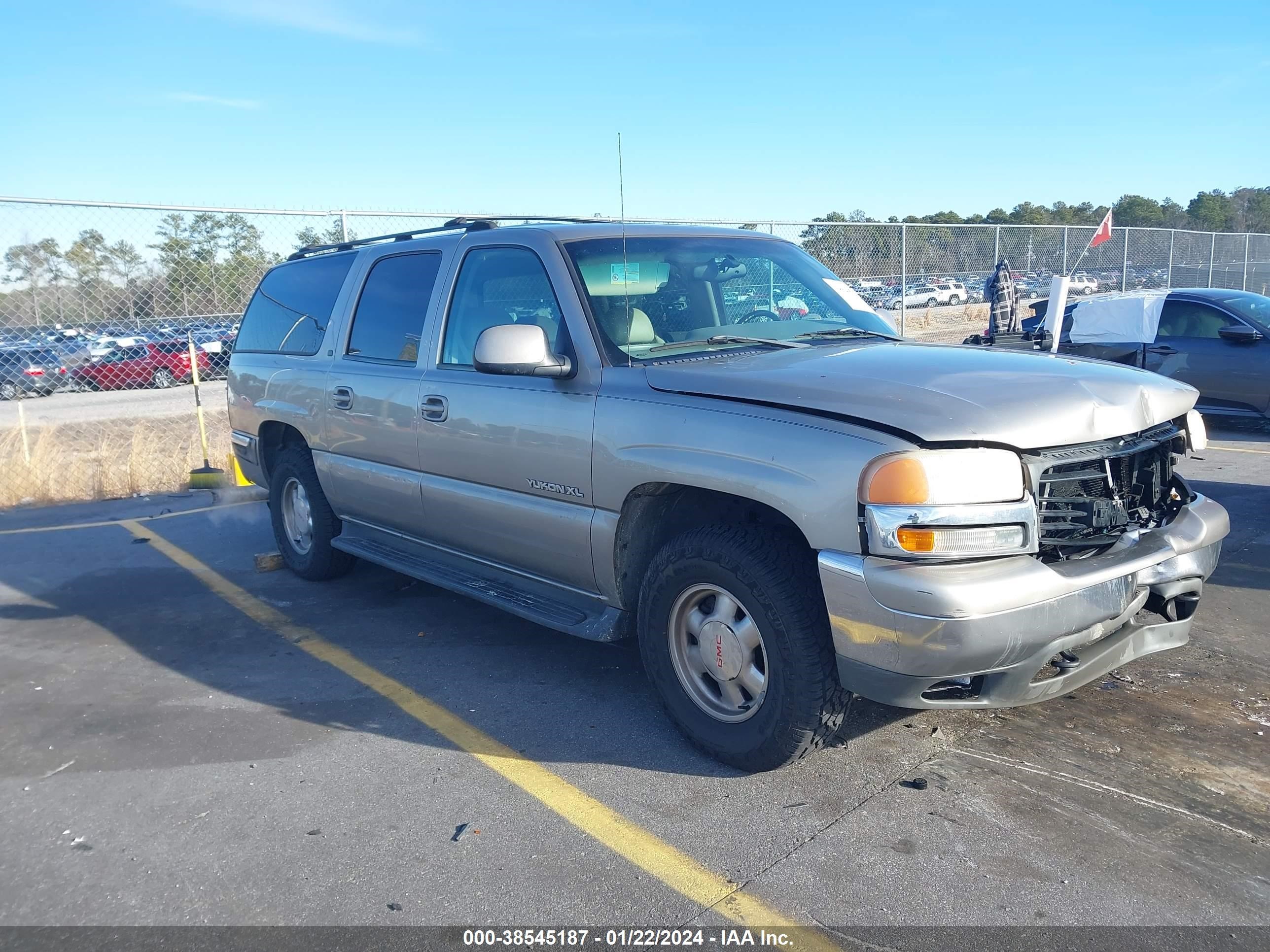 GMC YUKON 2002 3gkec16z32g212645