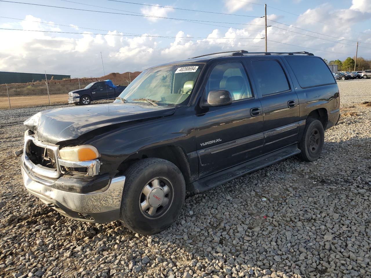 GMC YUKON 2002 3gkec16z42g265466