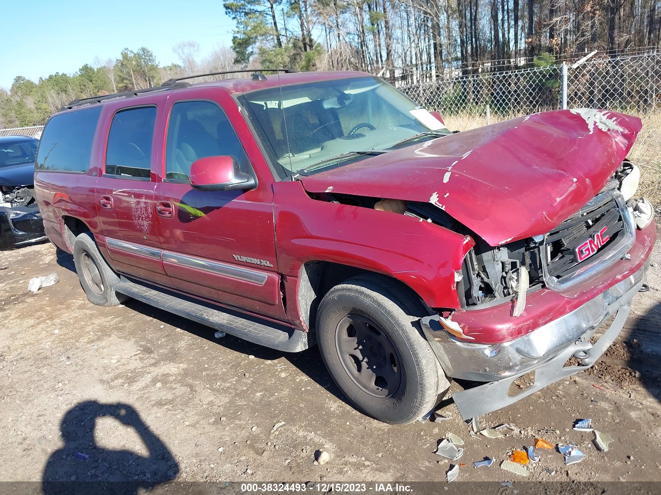 GMC YUKON 2004 3gkec16z64g240541