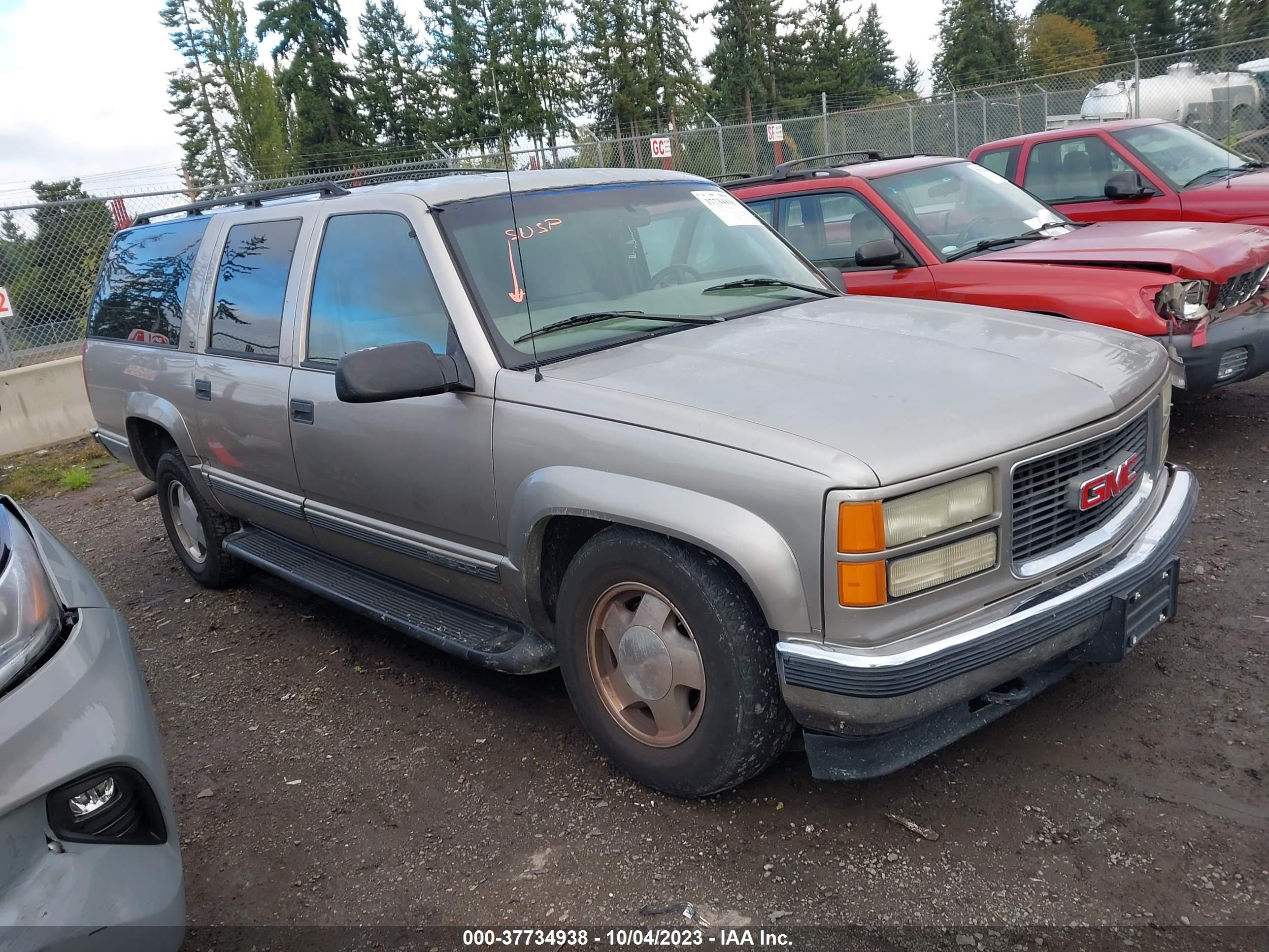 GMC SUBURBAN 1999 3gkfk16r4xg542065