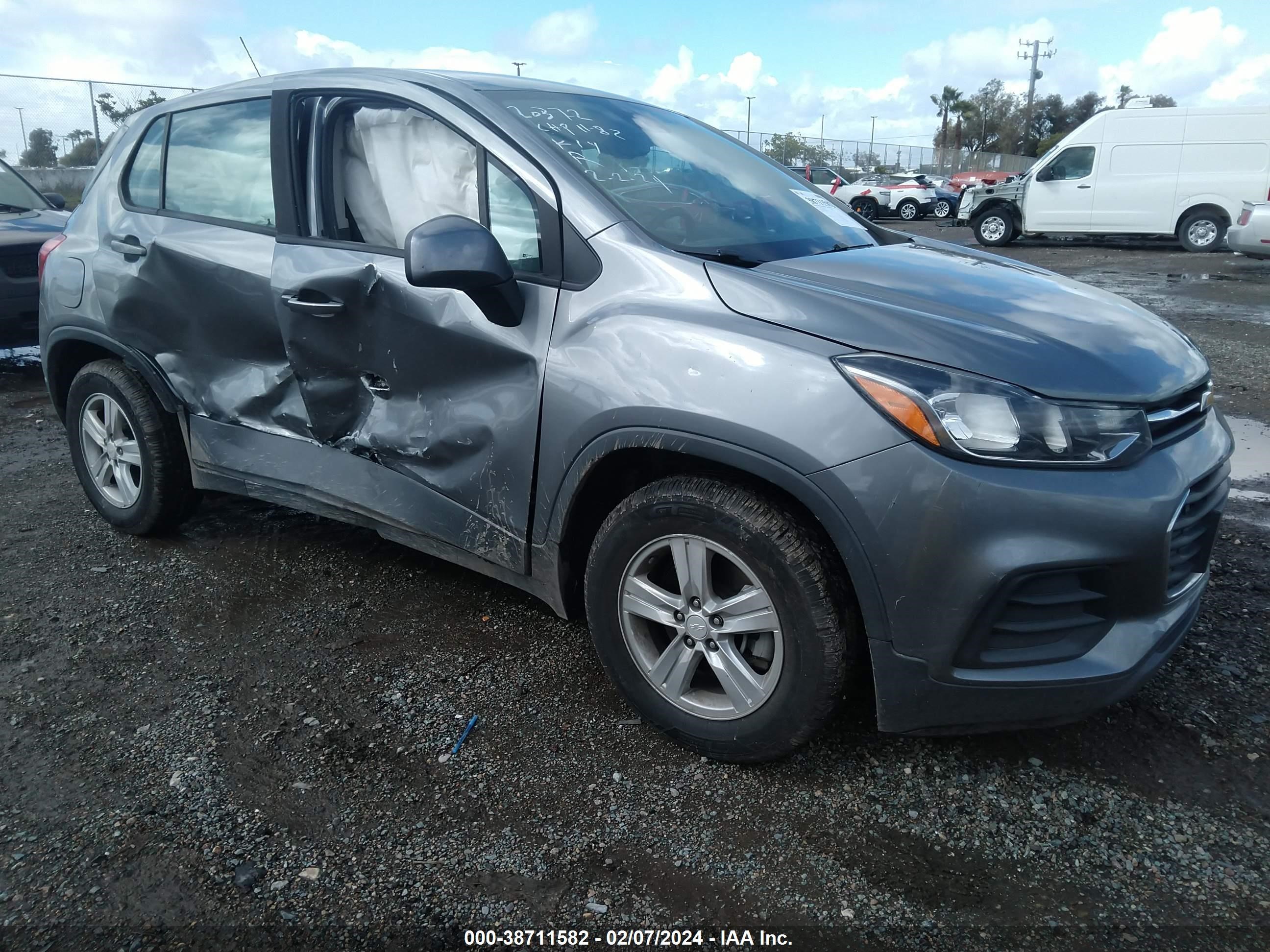 CHEVROLET TRAX 2020 3gncjksb8ll202782