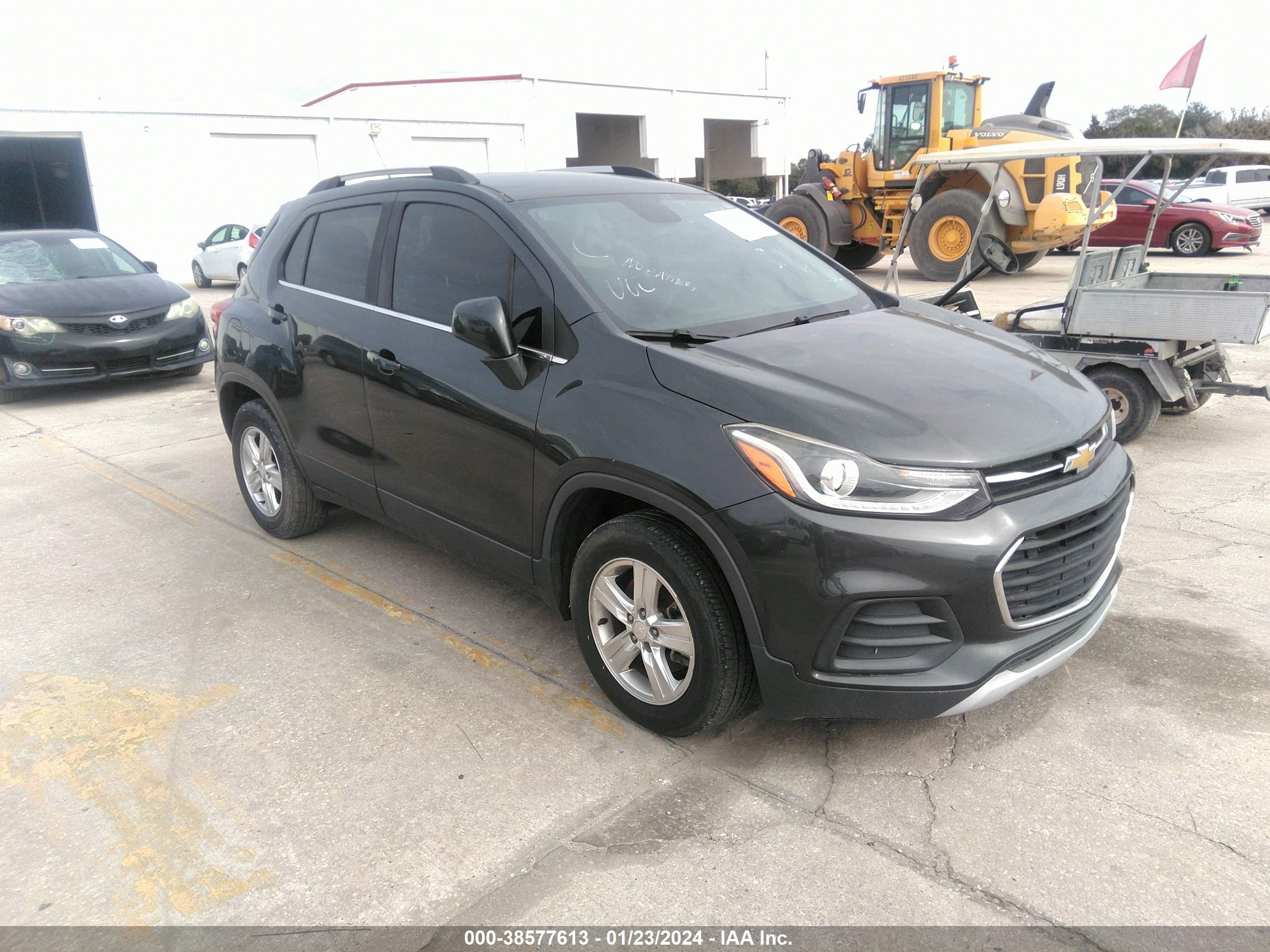 CHEVROLET TRAX 2018 3gncjlsb2jl380206