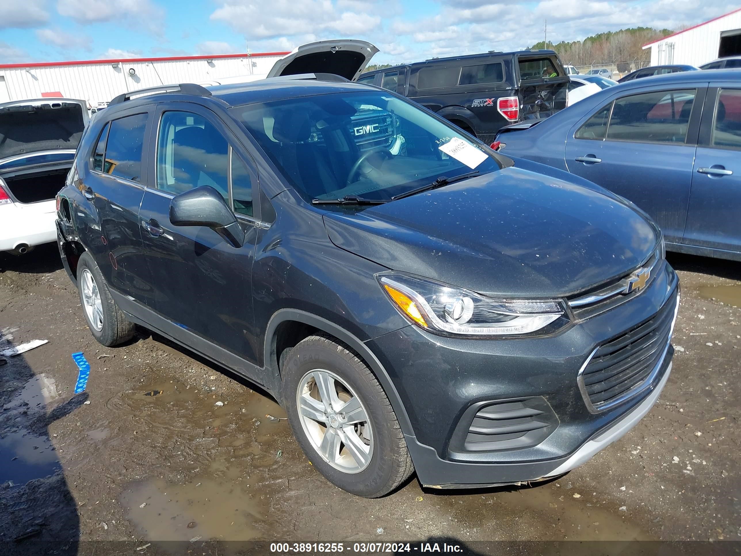 CHEVROLET TRAX 2019 3gncjlsb4kl183023