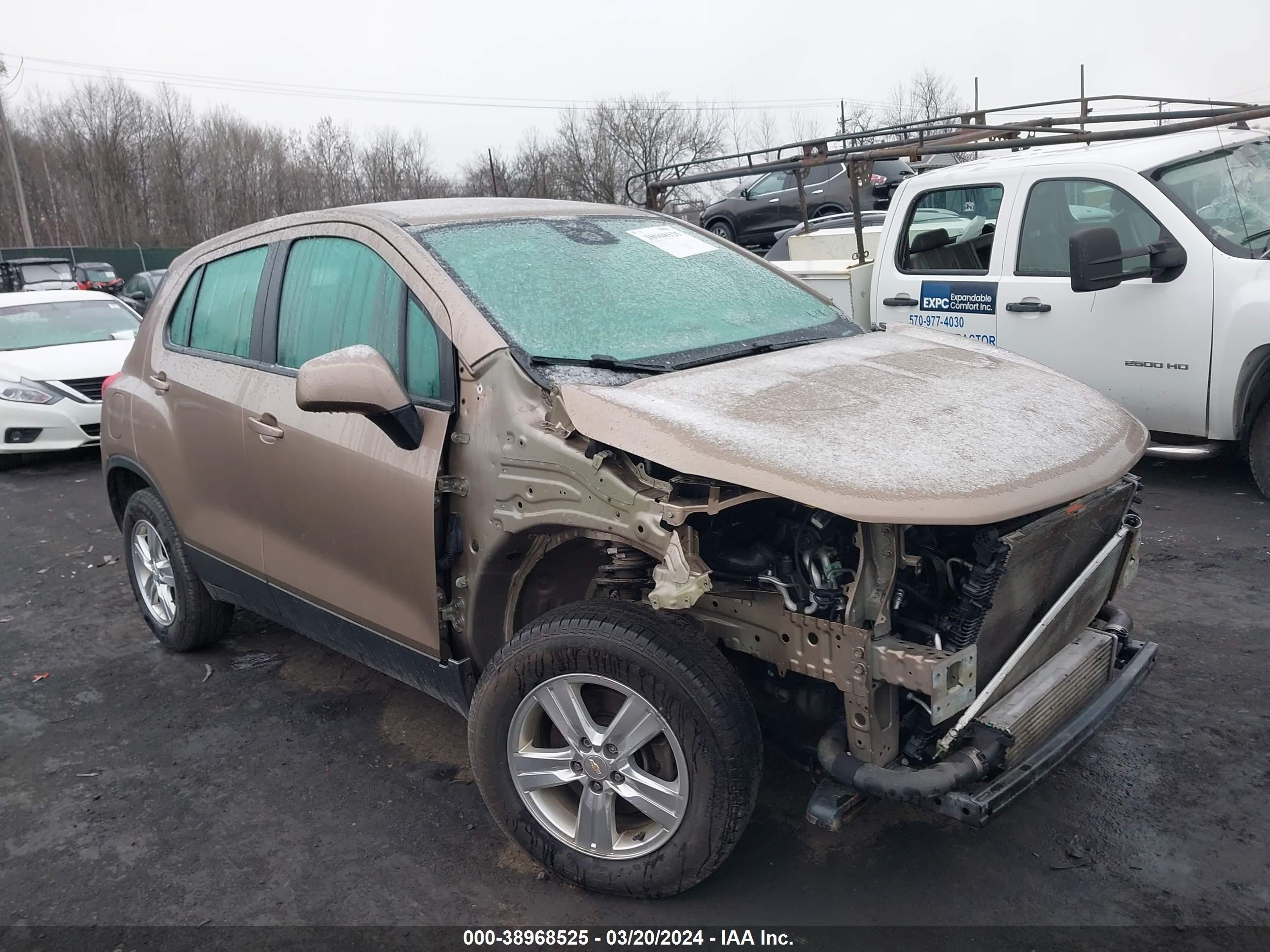 CHEVROLET TRAX 2018 3gncjnsb1jl300101