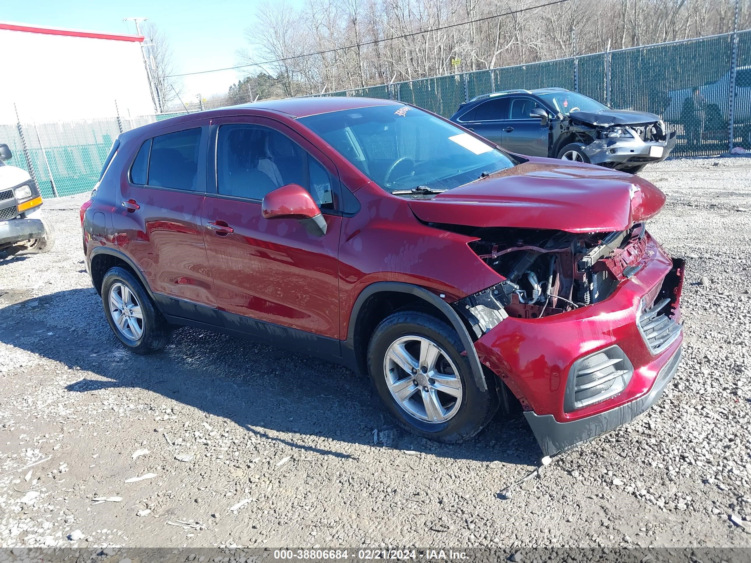 CHEVROLET TRAX 2017 3gncjnsb6hl194917