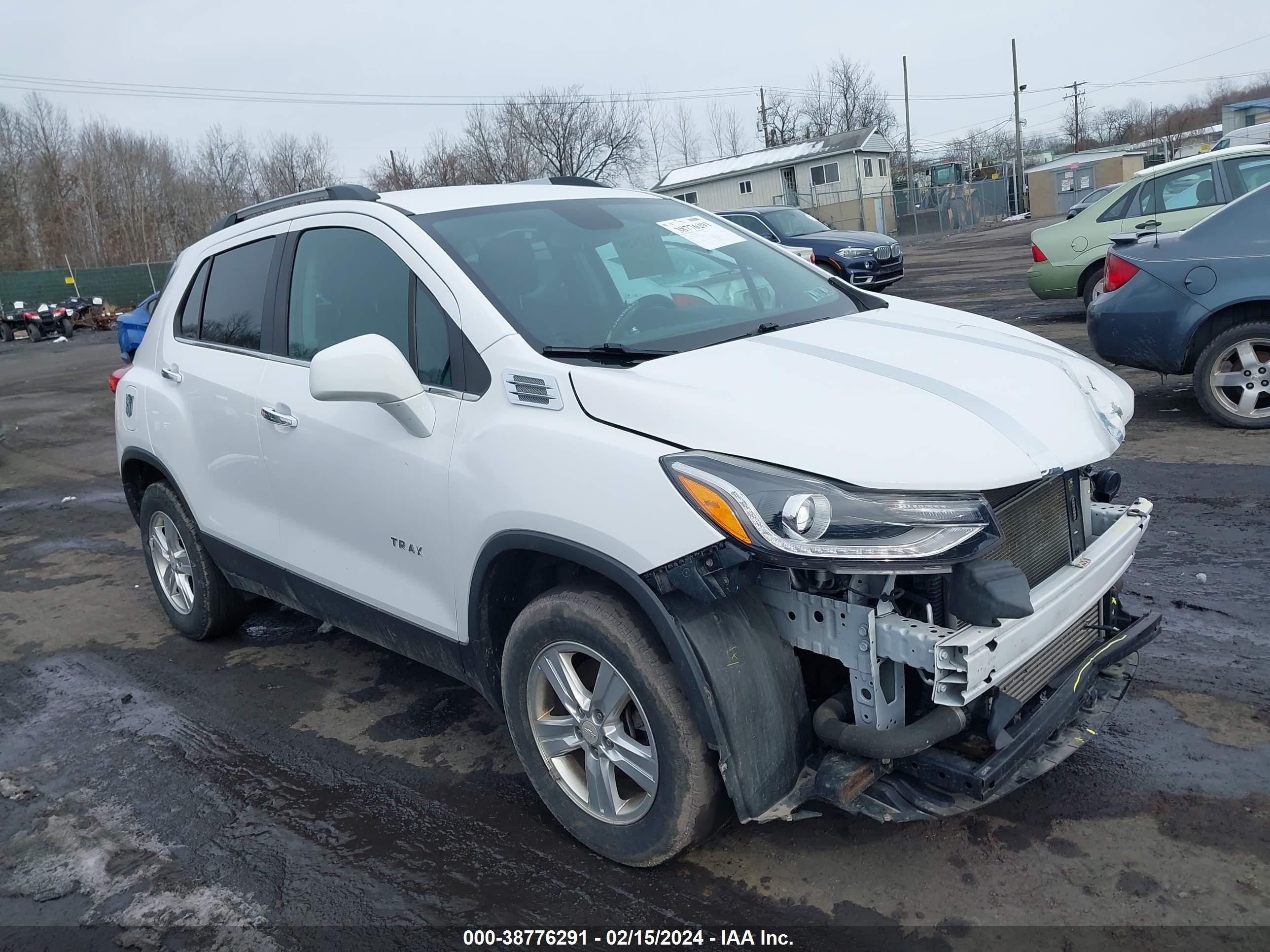 CHEVROLET TRAX 2017 3gncjpsb3hl212804