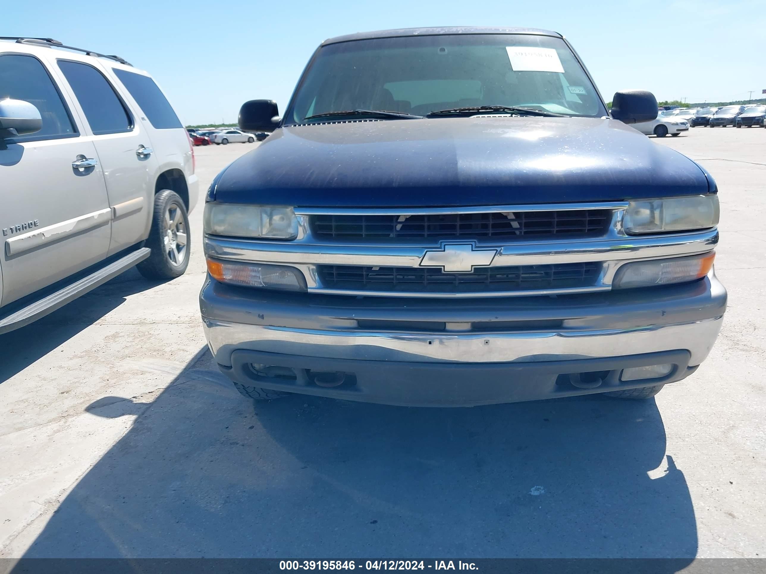 CHEVROLET SUBURBAN 2000 3gnec16t9yg185832