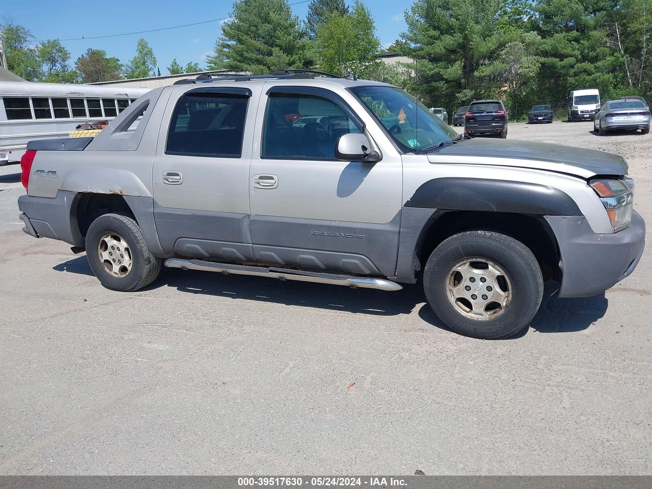 CHEVROLET AVALANCHE 2004 3gnek12t74g136521