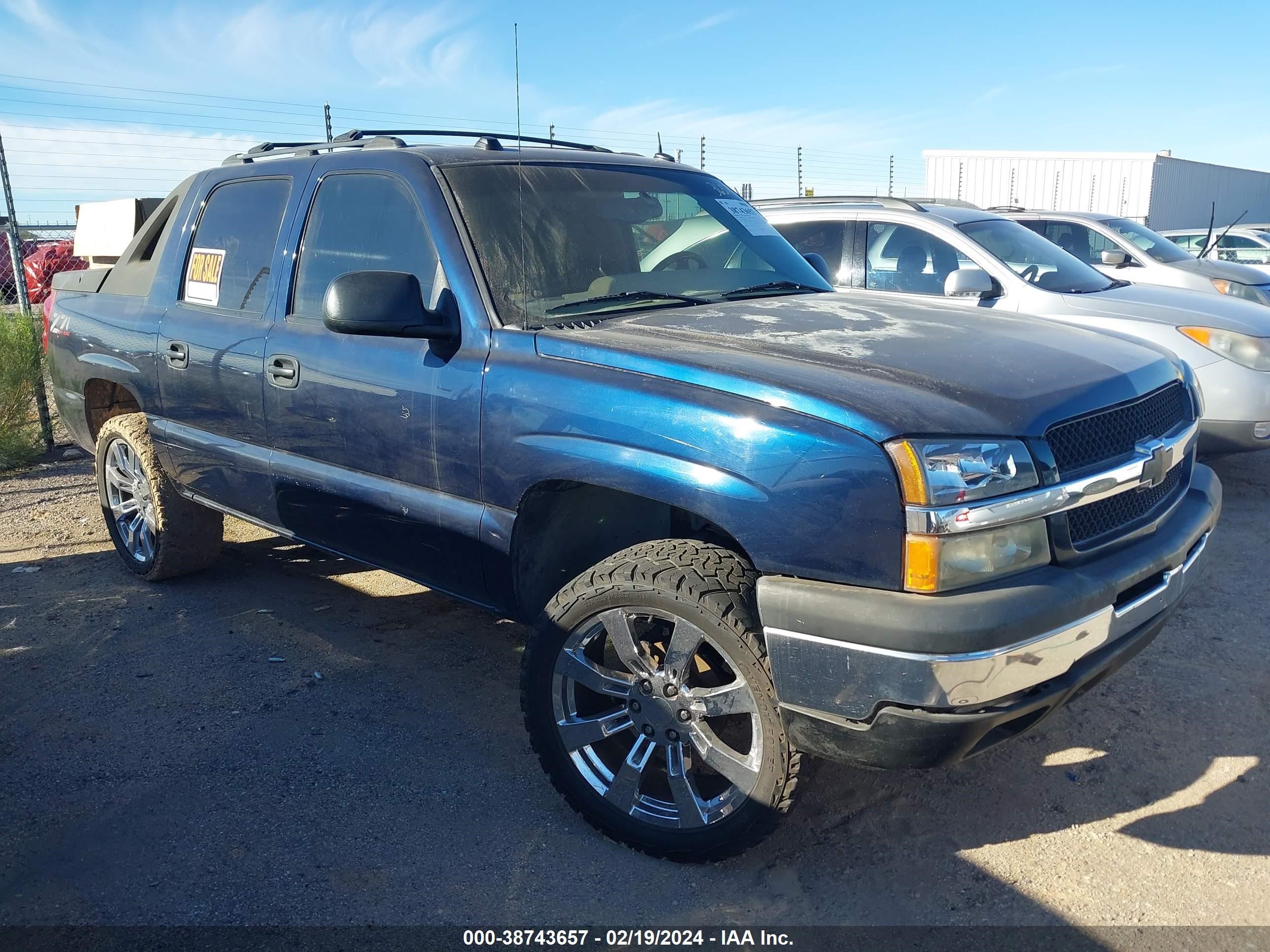 CHEVROLET AVALANCHE 2004 3gnek12tx4g154169