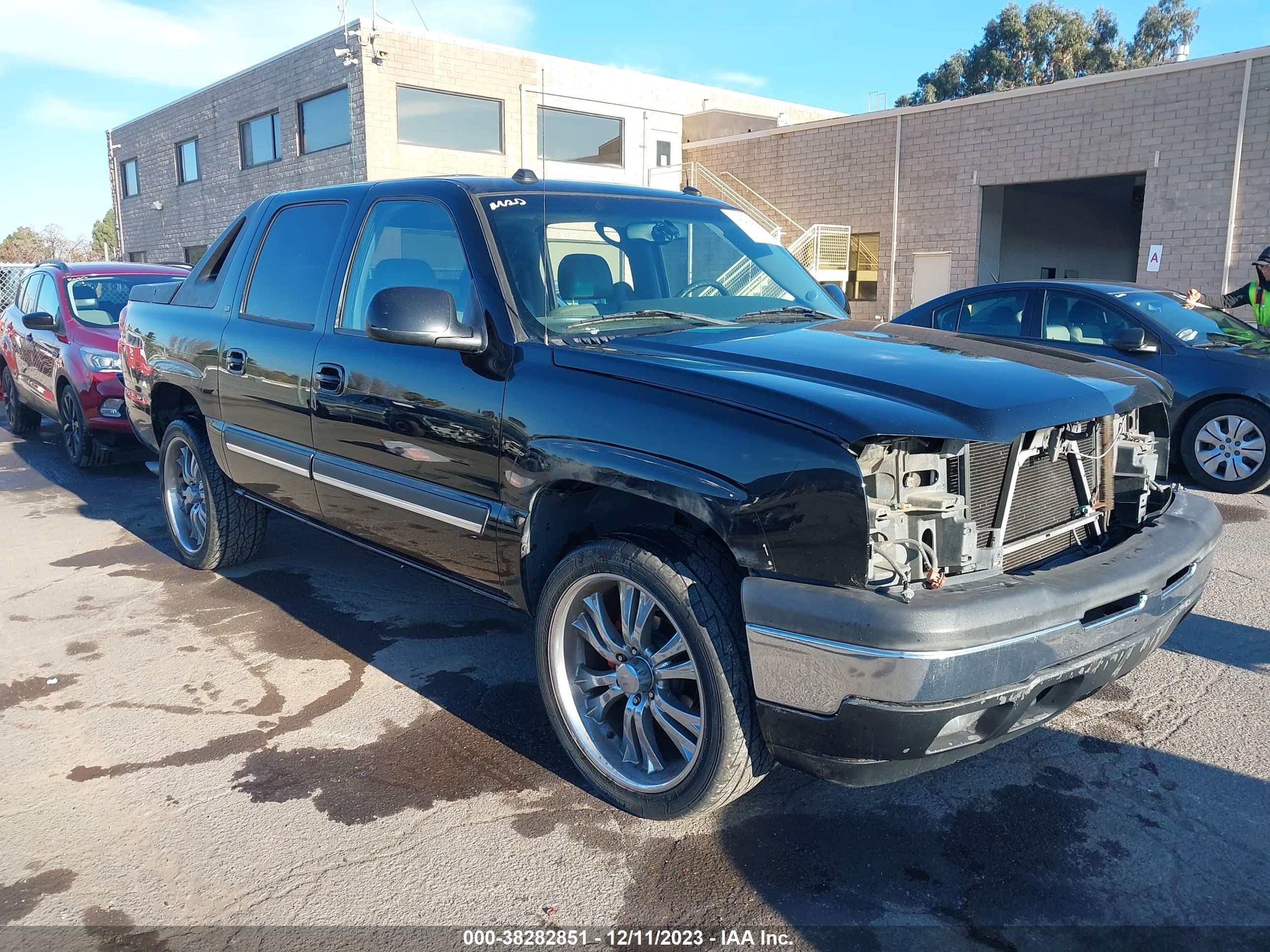 CHEVROLET AVALANCHE 2005 3gnek12z85g207439