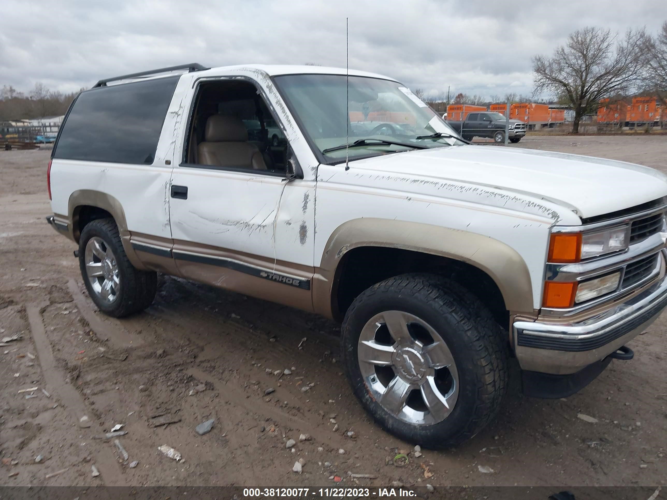 CHEVROLET TAHOE 1998 3gnek18r9wg114678