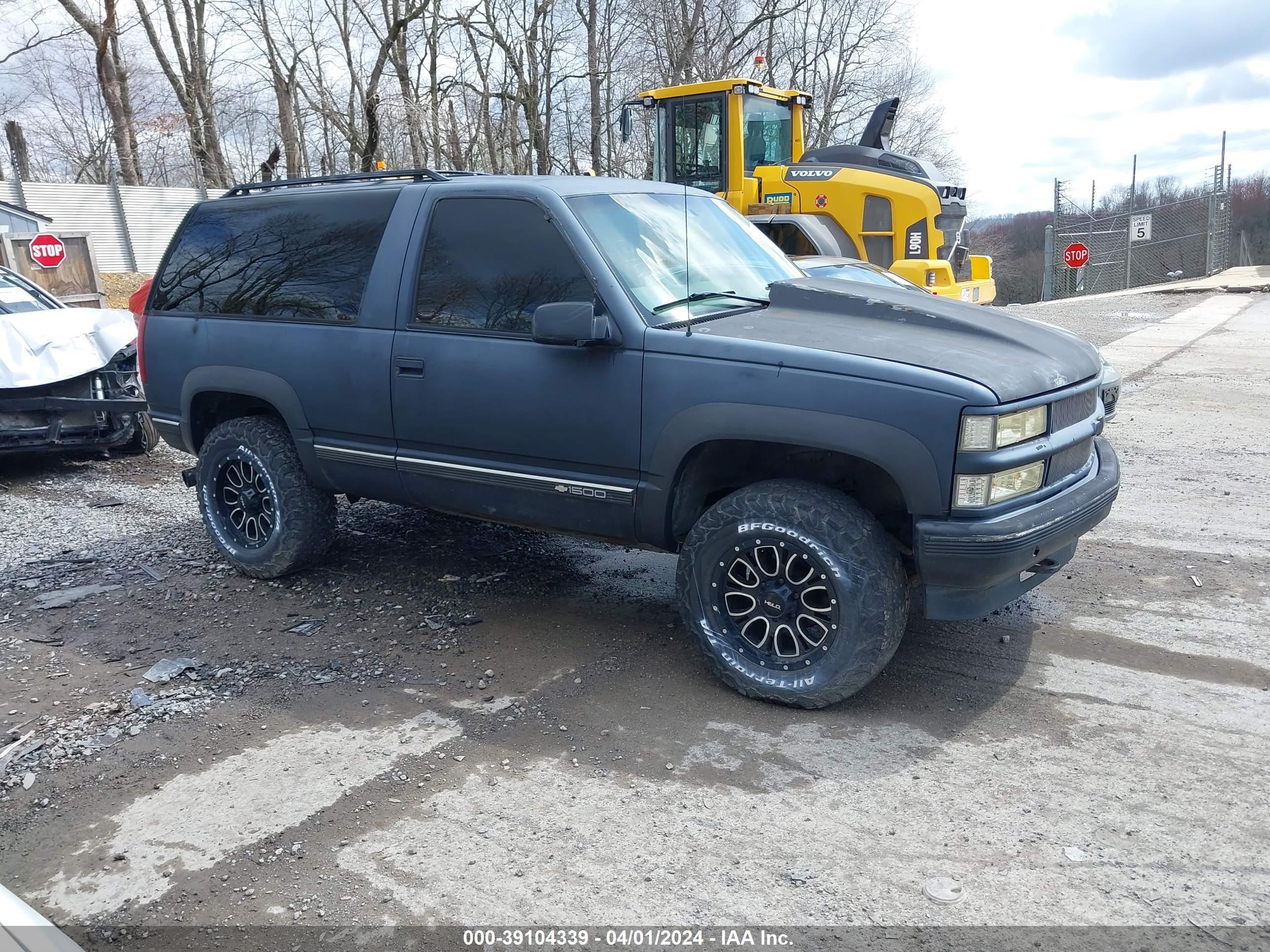 CHEVROLET TAHOE 1997 3gnek18rxvg100965