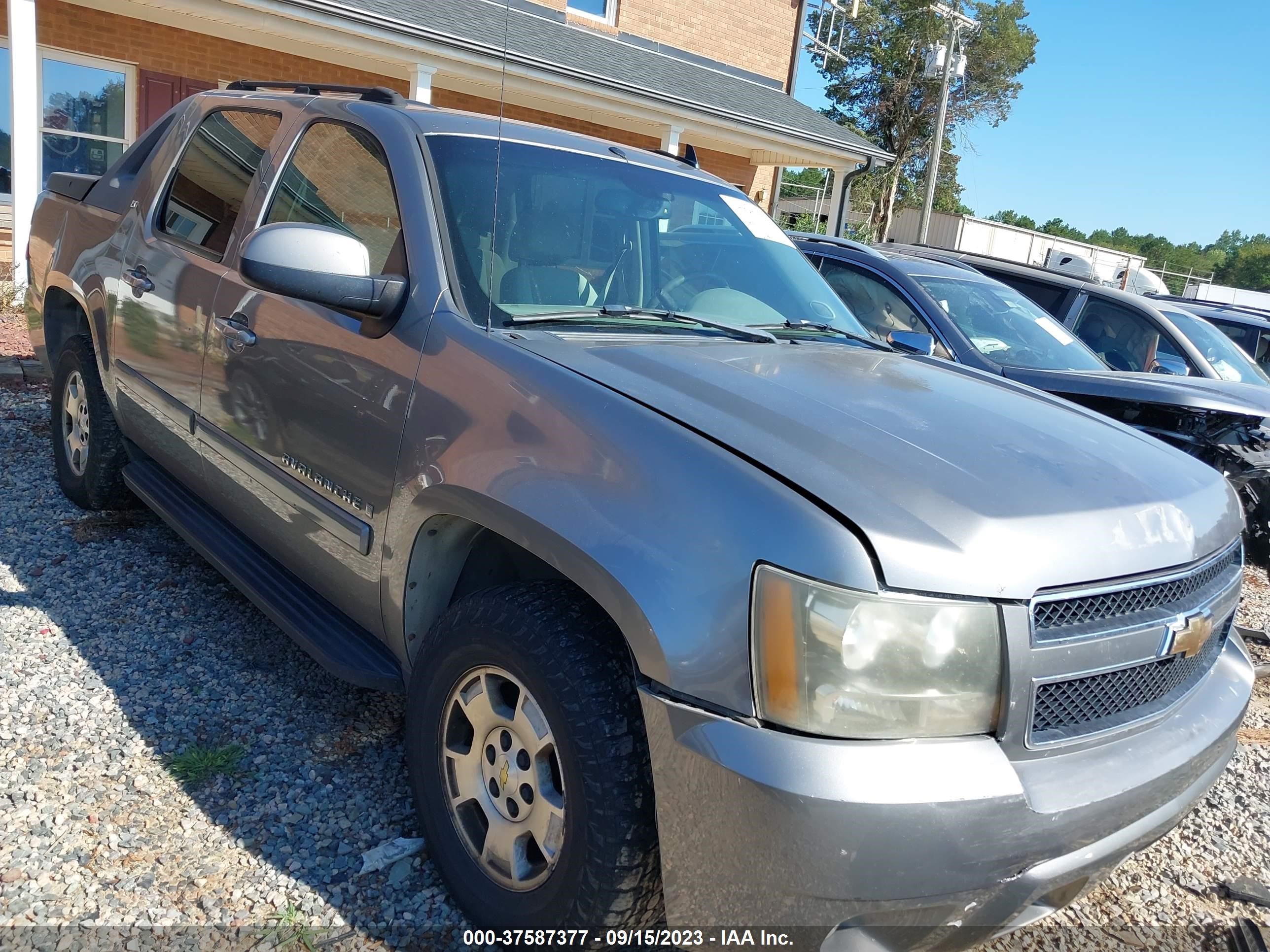 CHEVROLET AVALANCHE 2007 3gnfk123x7g113954