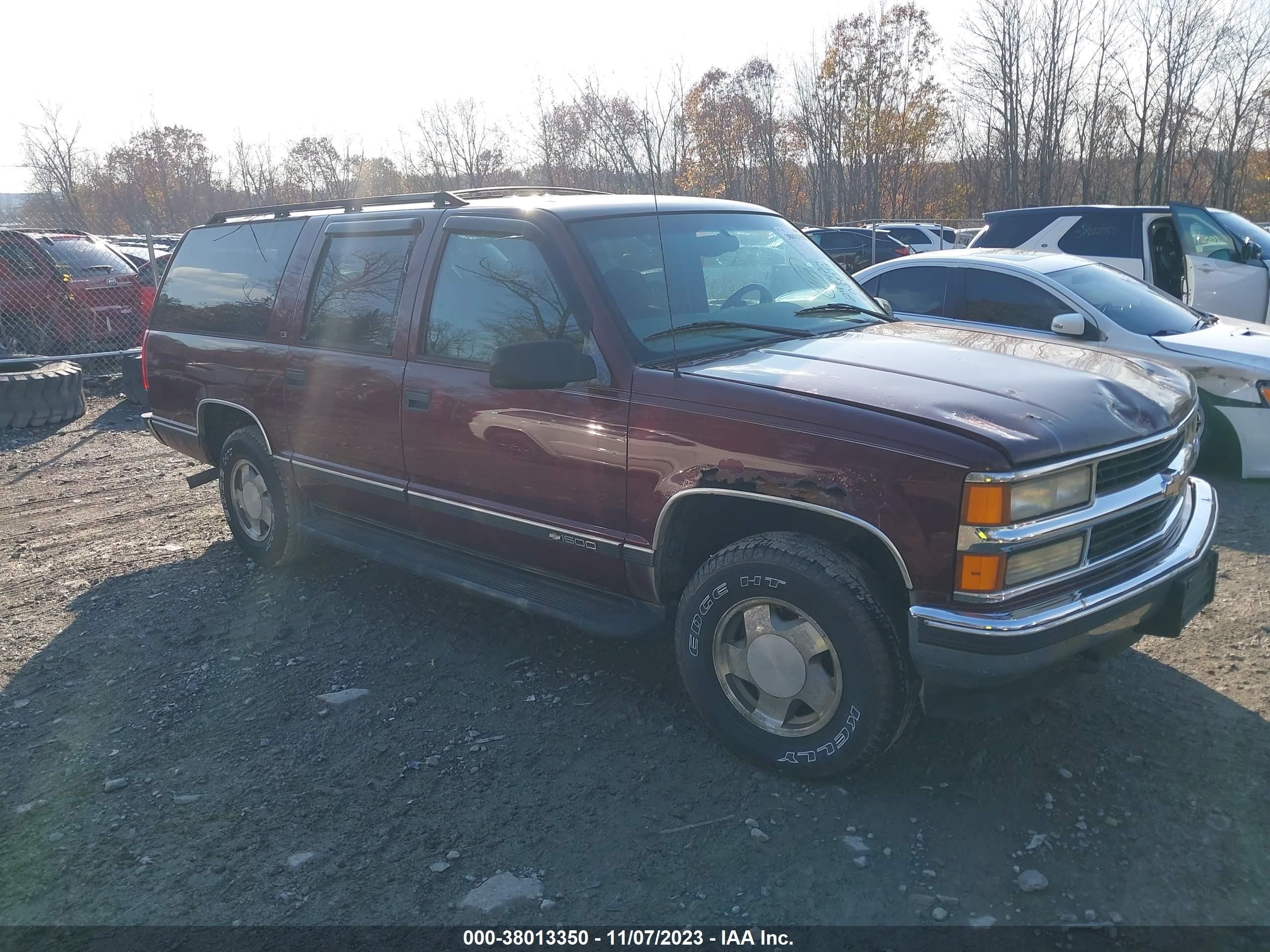 CHEVROLET SUBURBAN 1999 3gnfk16r0xg242056