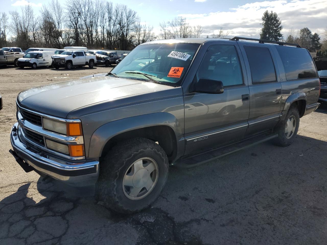 CHEVROLET SUBURBAN 1999 3gnfk16r8xg116723