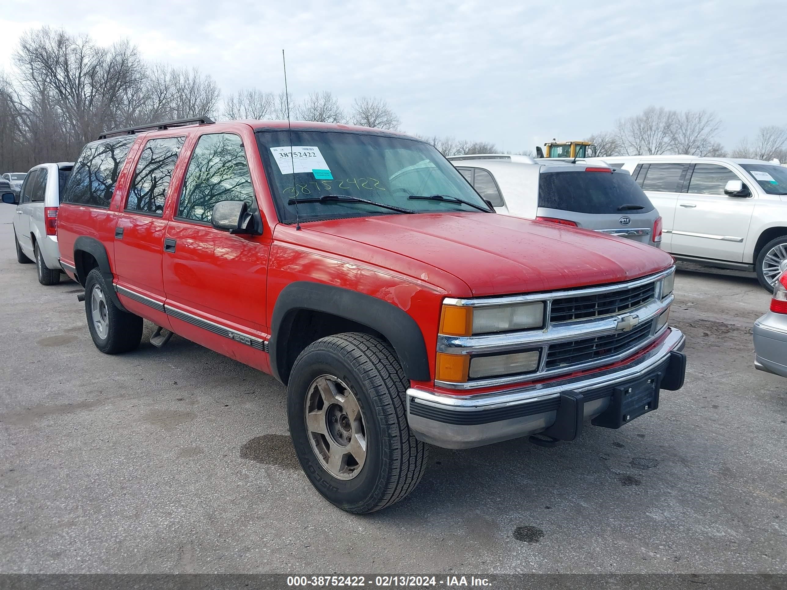 CHEVROLET SUBURBAN 1996 3gnfk16r9tg127420