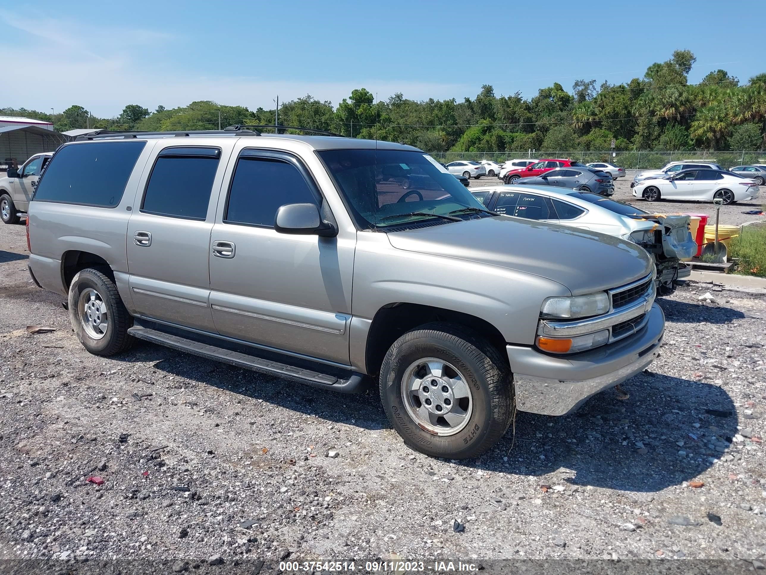 CHEVROLET SUBURBAN 2002 3gnfk16z22g247607