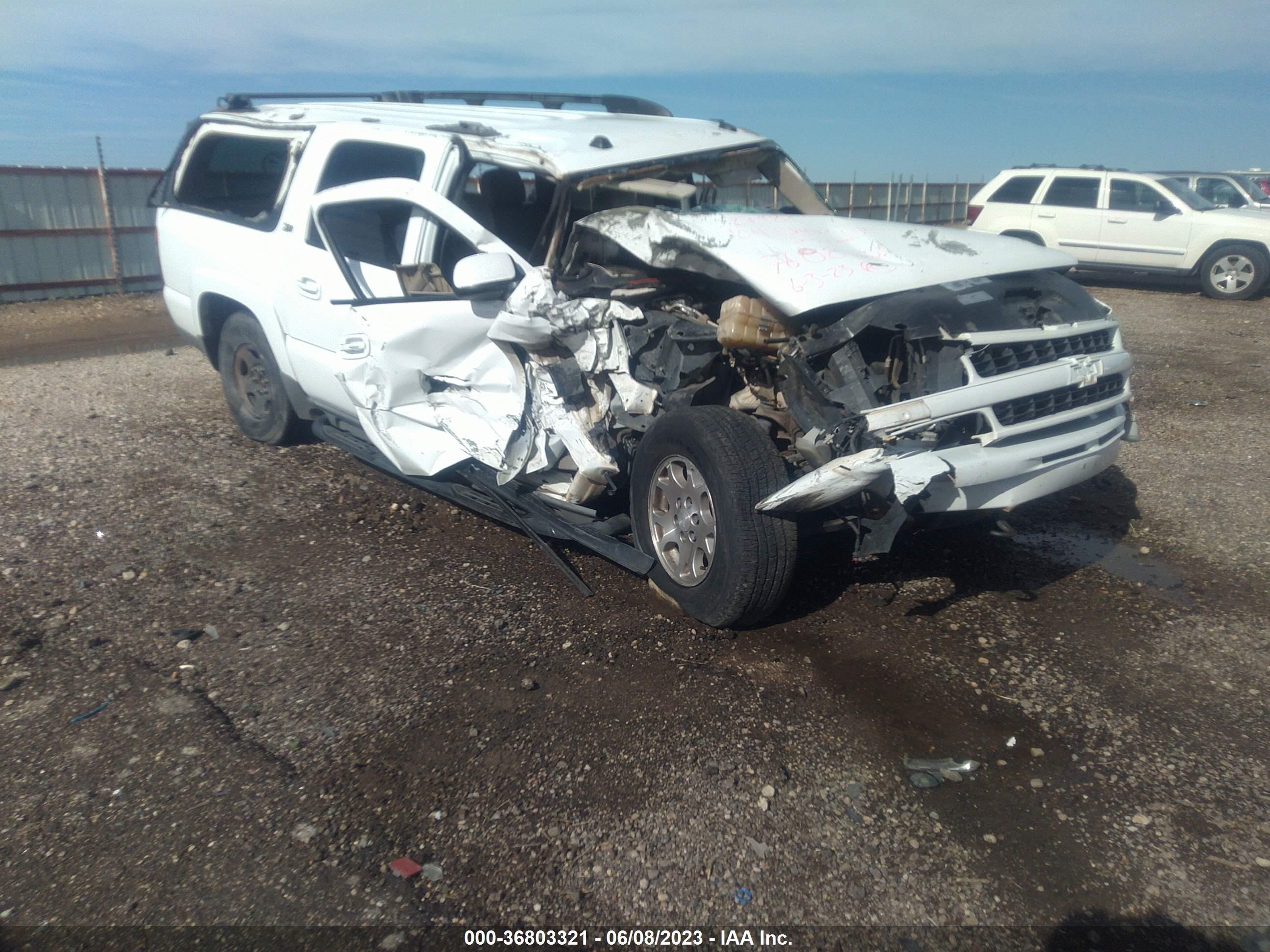 CHEVROLET SUBURBAN 2004 3gnfk16z44g147608