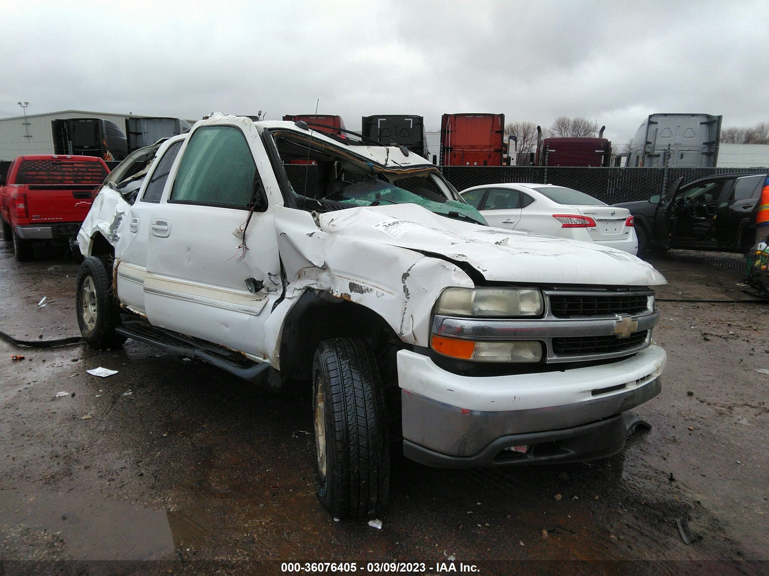 CHEVROLET SUBURBAN 2004 3gnfk16z64g273386