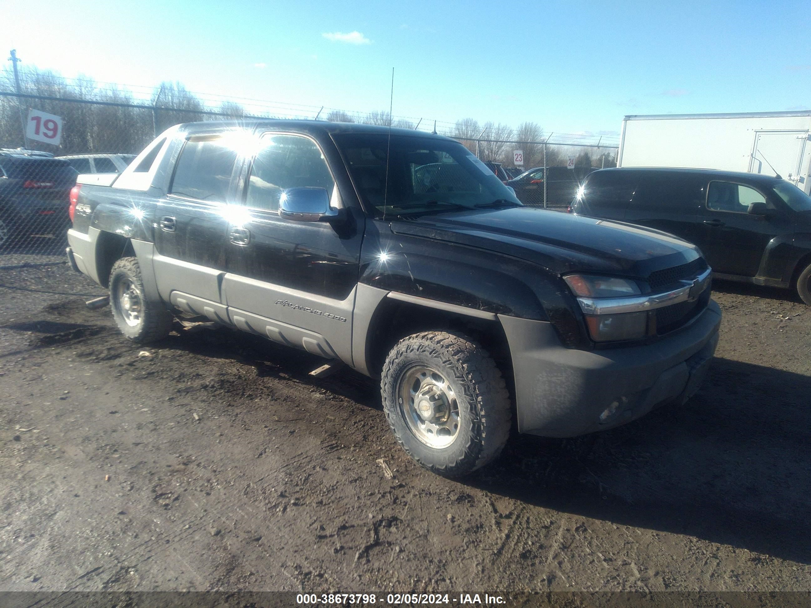 CHEVROLET AVALANCHE 2002 3gngk23g12g232755