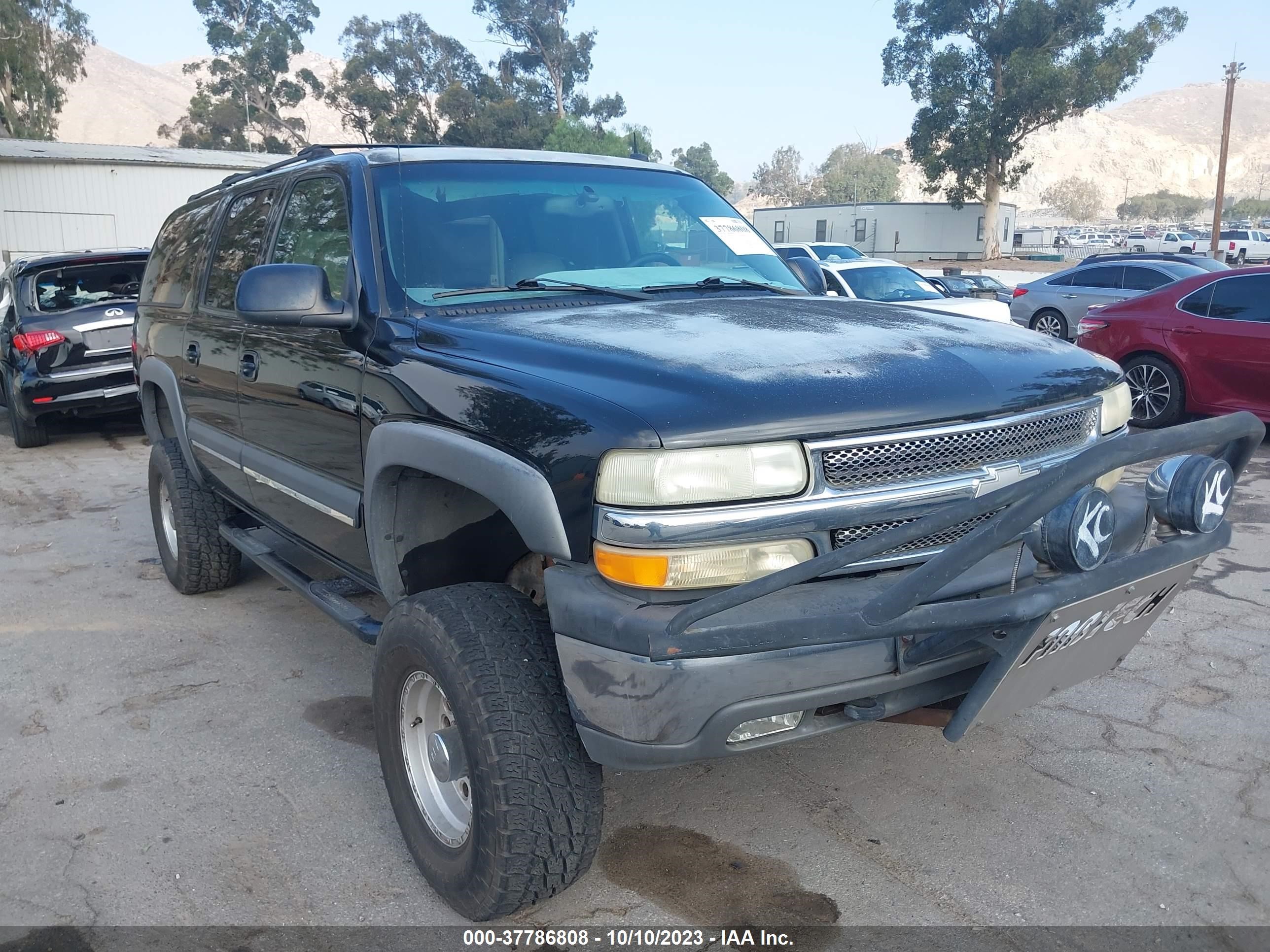 CHEVROLET SUBURBAN 2002 3gngk26g42g315821