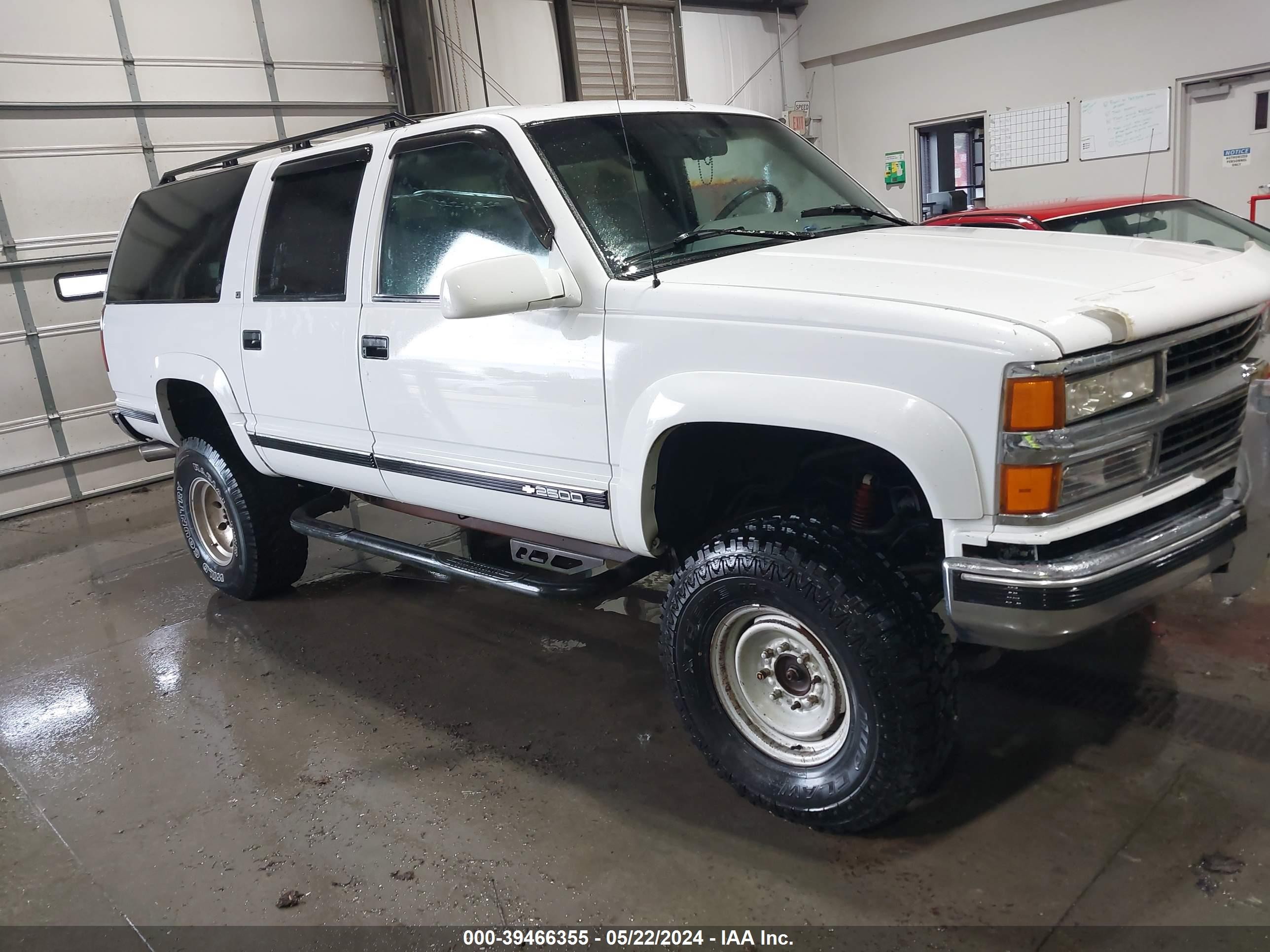 CHEVROLET SUBURBAN 1996 3gngk26j5tg118086