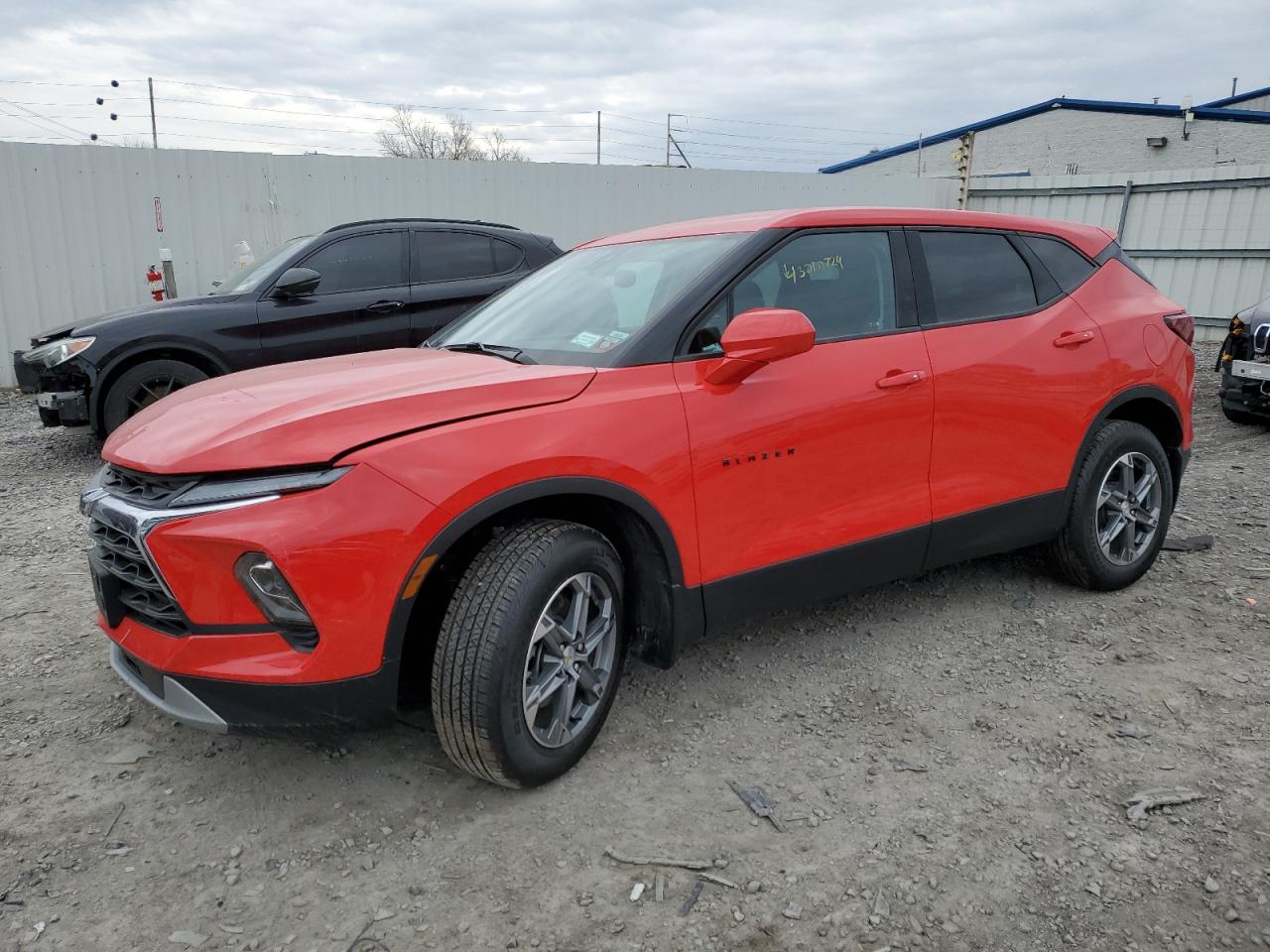 CHEVROLET BLAZER 2023 3gnkbhr41ps166805