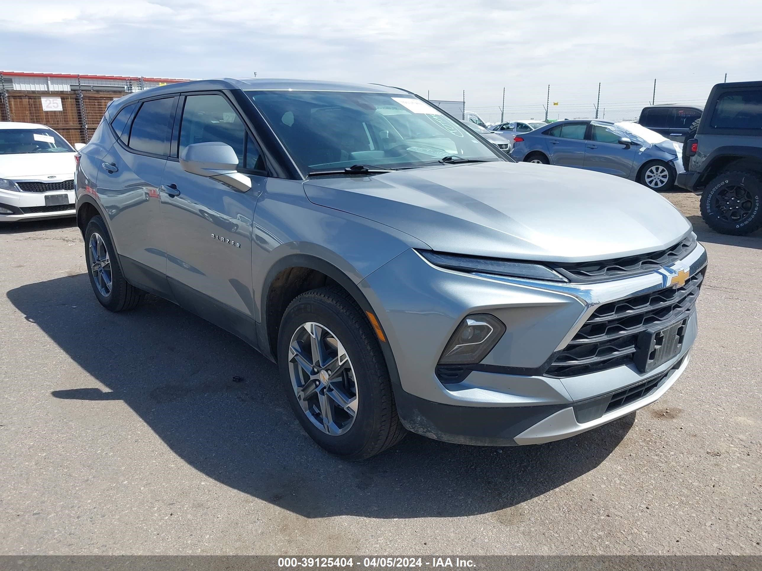 CHEVROLET BLAZER 2023 3gnkbhr4xps168519