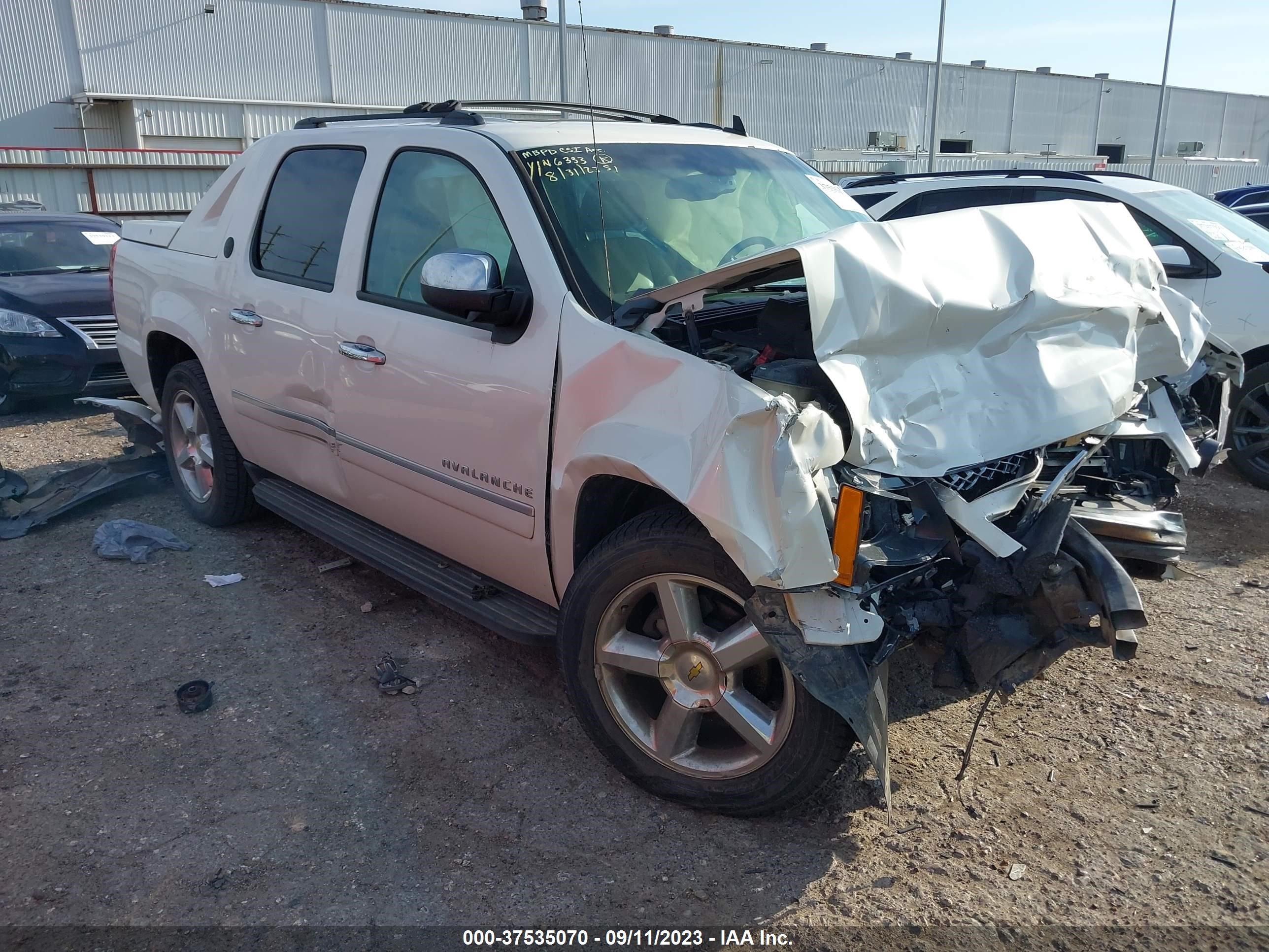 CHEVROLET AVALANCHE 2013 3gnmcge06dg236333