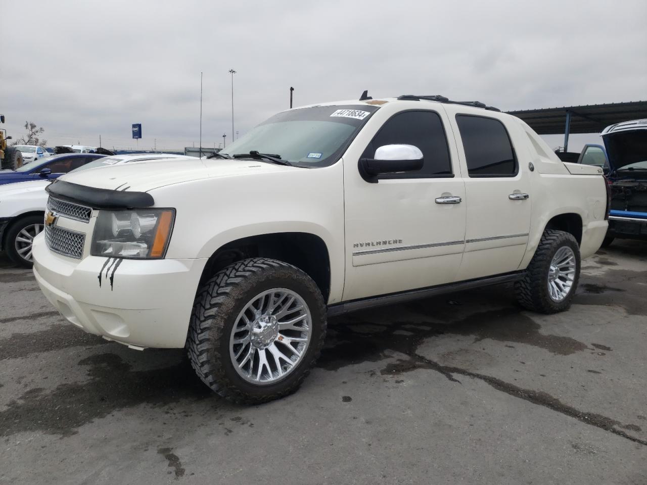 CHEVROLET AVALANCHE 2013 3gnmcge0xdg364560