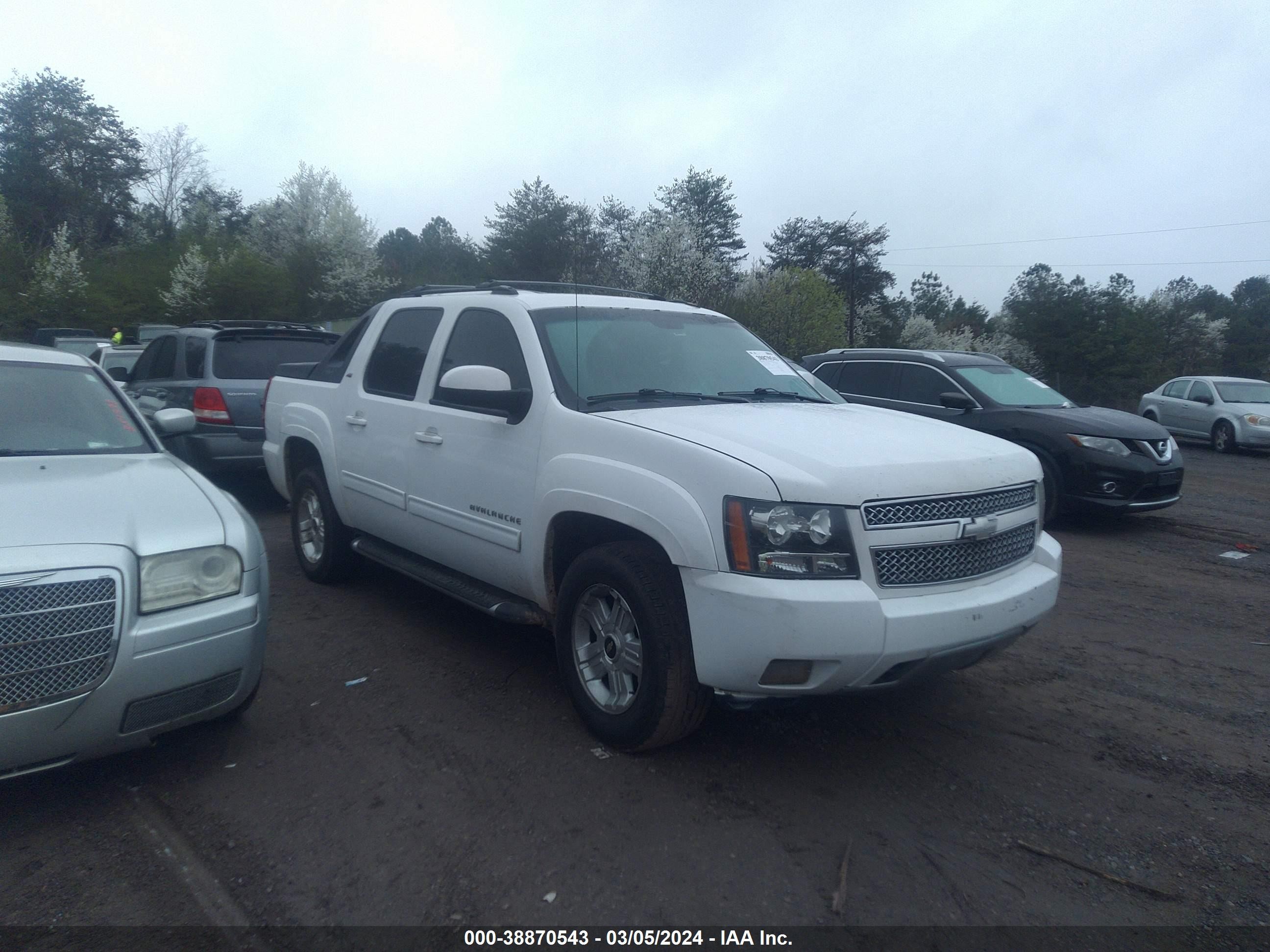 CHEVROLET AVALANCHE 2011 3gntkfe38bg128179