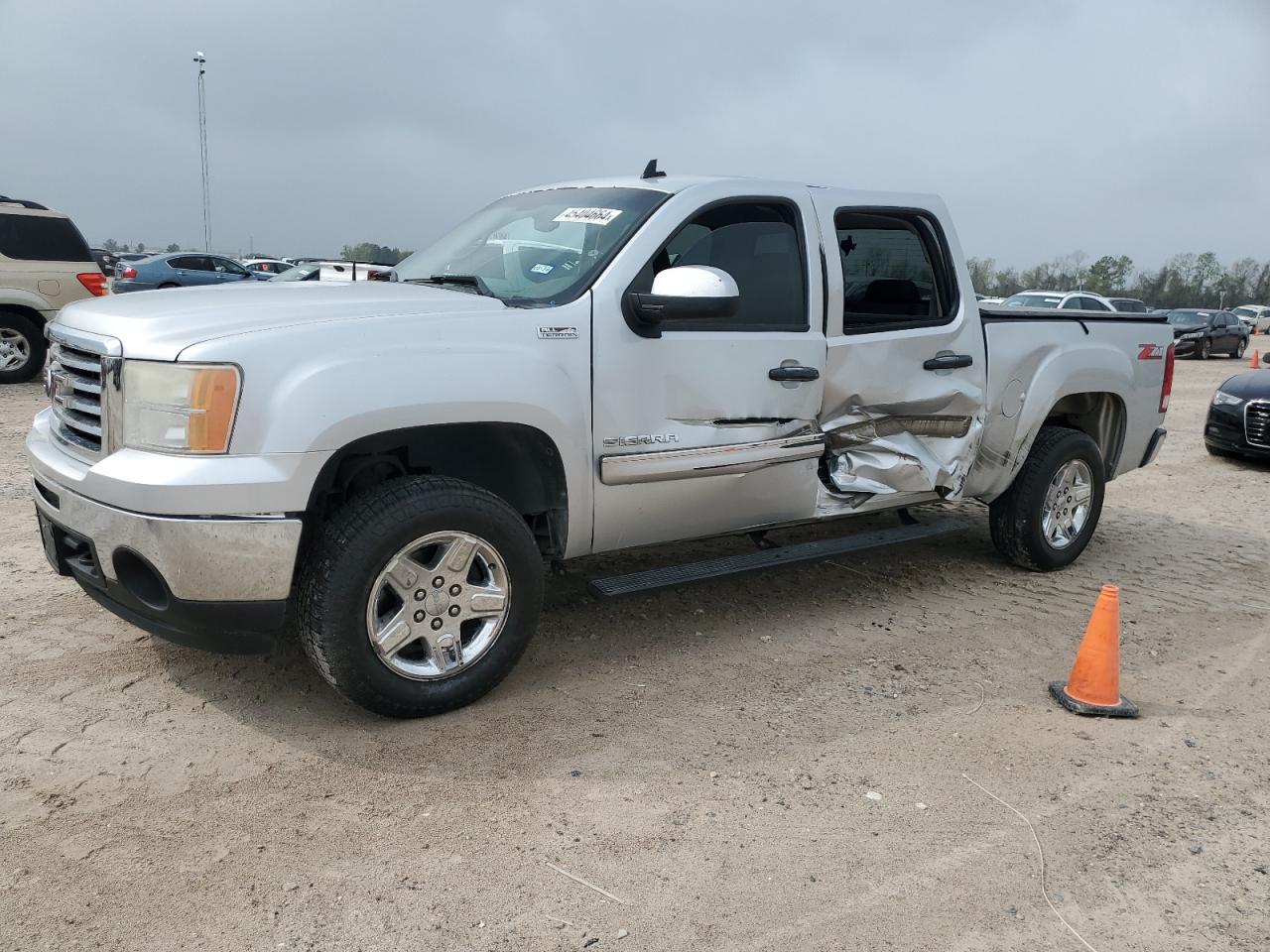 GMC SIERRA 2013 3gtp1ve05dg331109