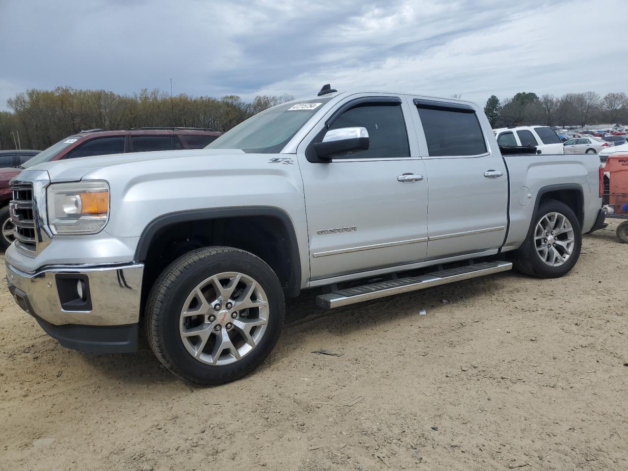 GMC SIERRA 2015 3gtu2vec8fg374209