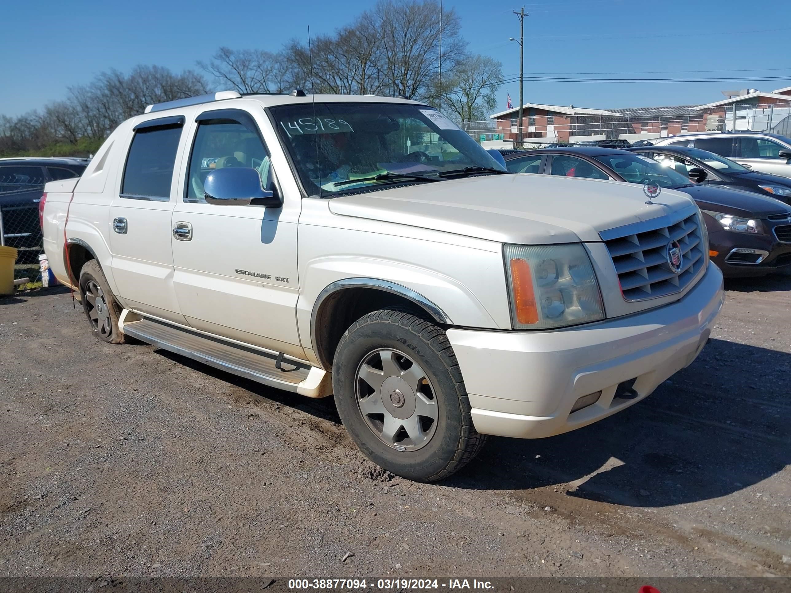 CADILLAC ESCALADE 2004 3gyek62n24g145189