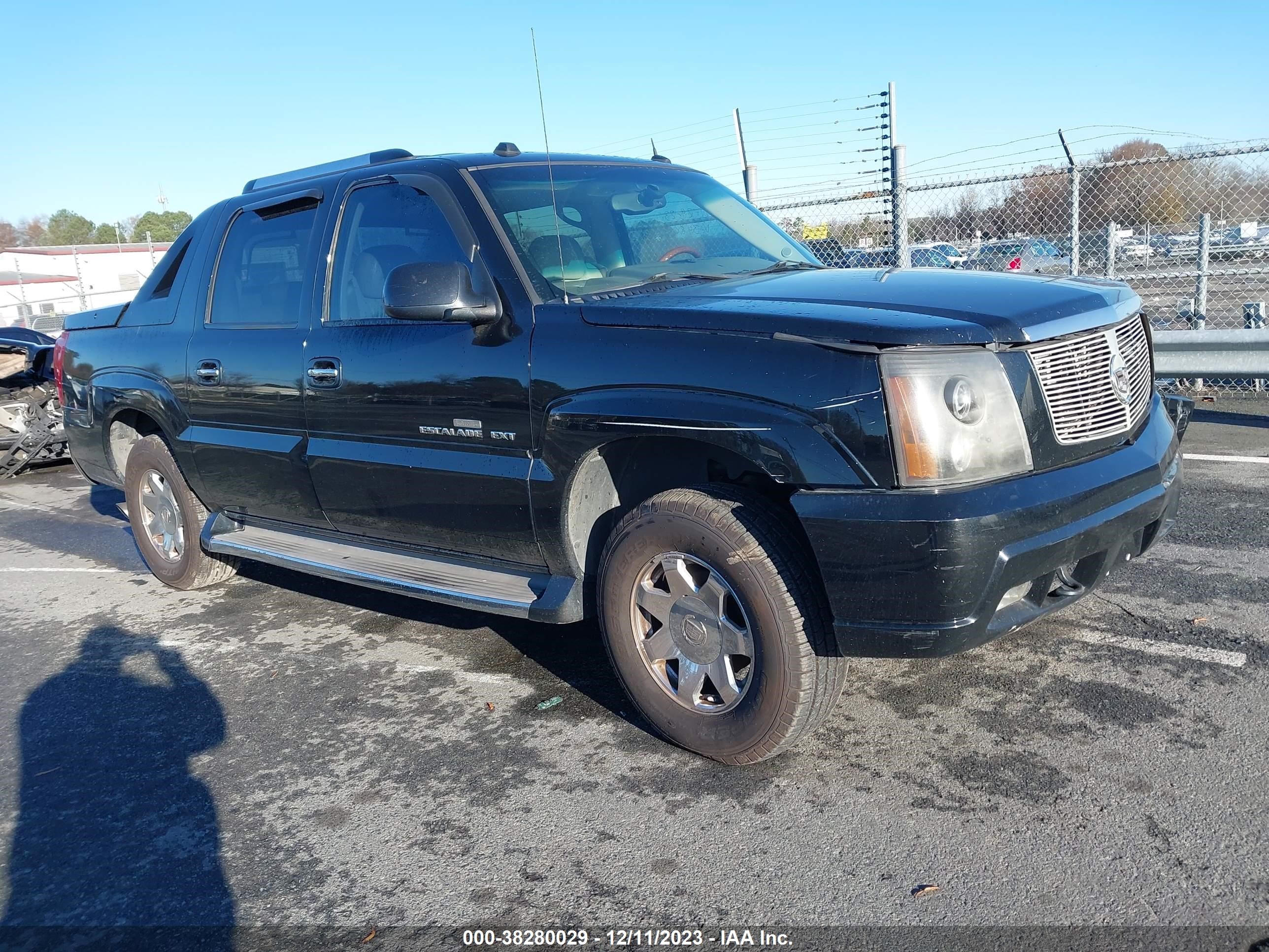 CADILLAC ESCALADE 2004 3gyek62nx4g233486