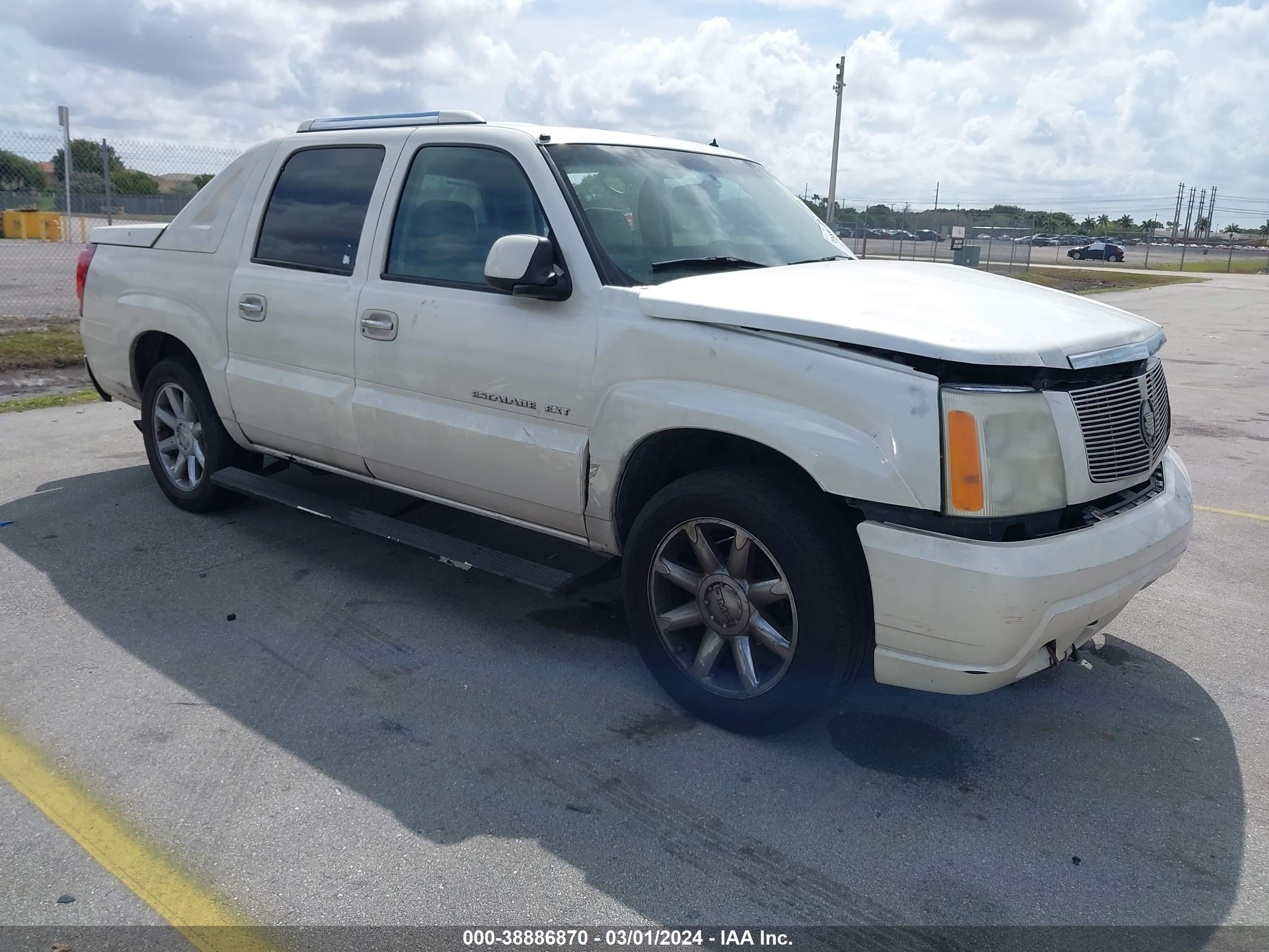 CADILLAC ESCALADE 2002 3gyek63n42g264910