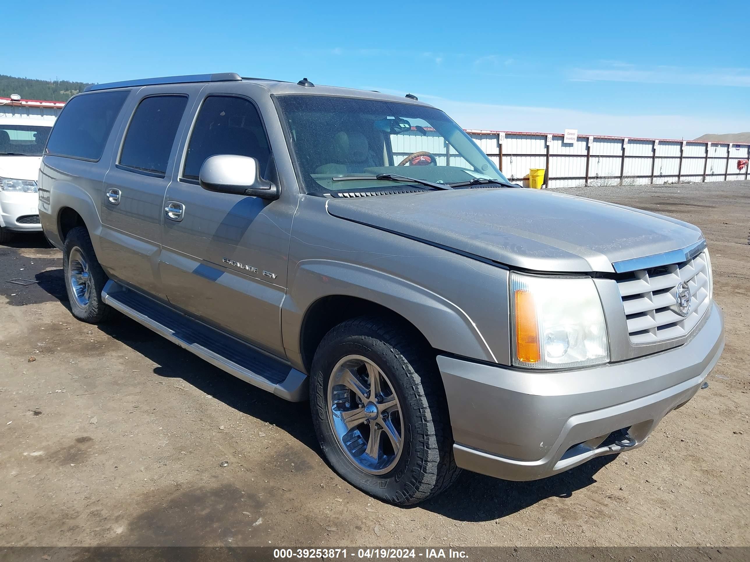 CADILLAC ESCALADE 2003 3gyfk66n83g286913