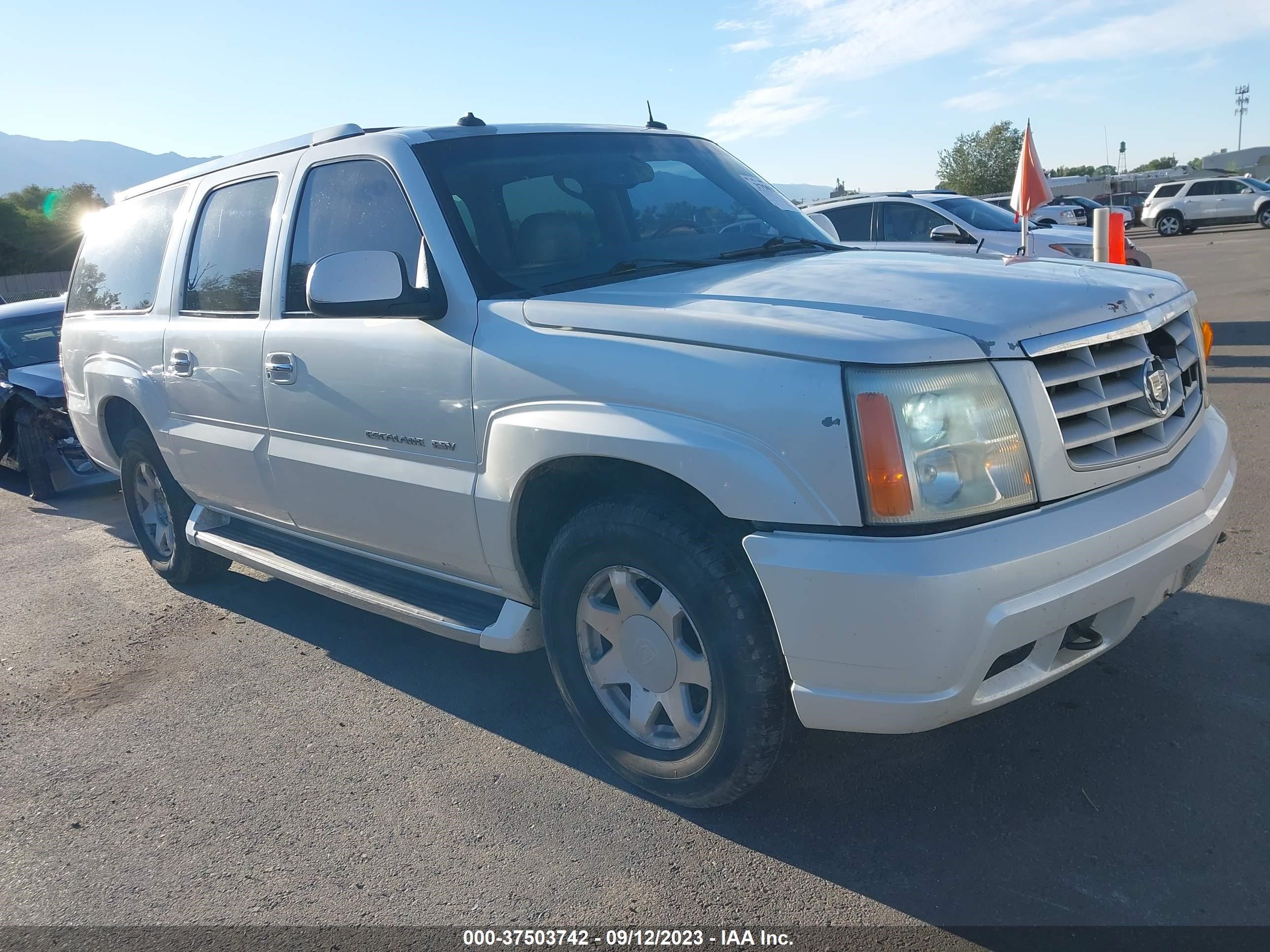 CADILLAC ESCALADE 2003 3gyfk66n93g212383