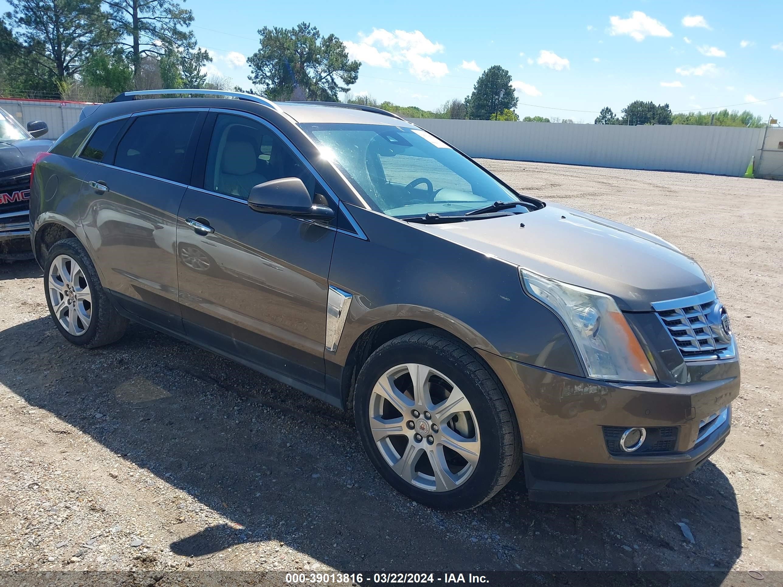 CADILLAC SRX 2015 3gyfnde3xfs558164