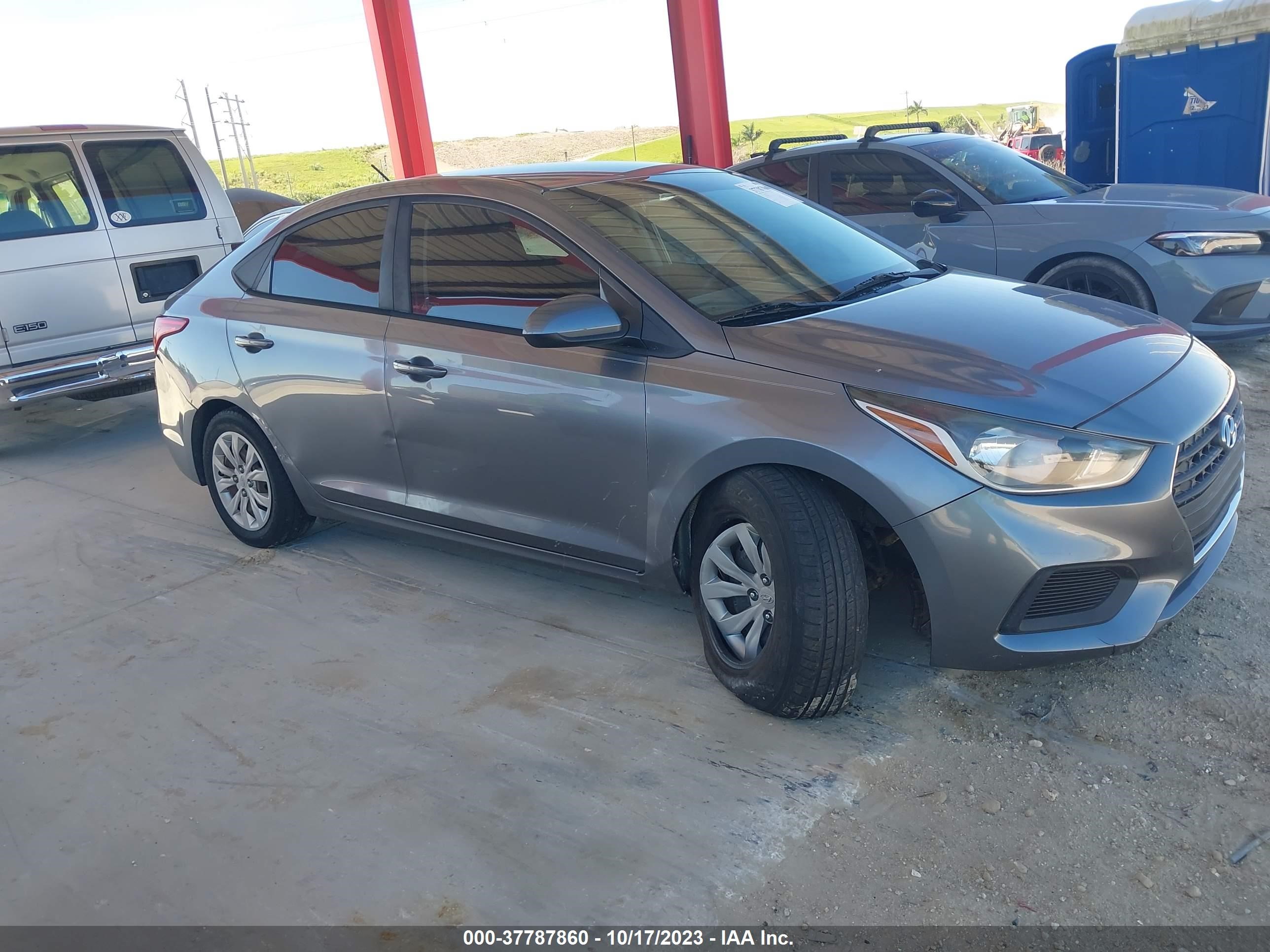 HYUNDAI ACCENT 2018 3kpc24a30je025156