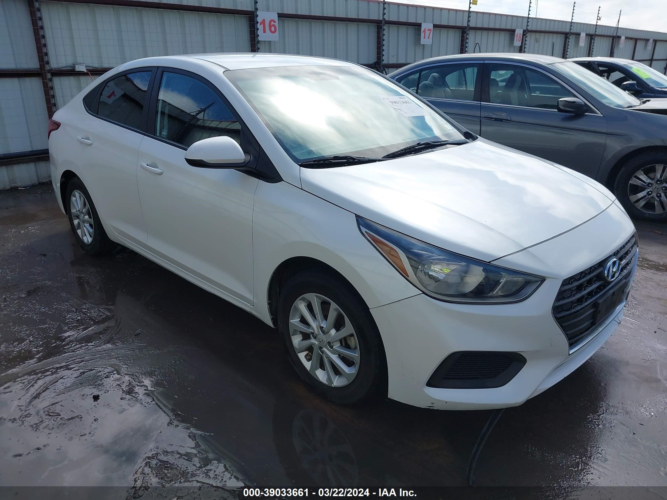 HYUNDAI ACCENT 2018 3kpc24a32je020850