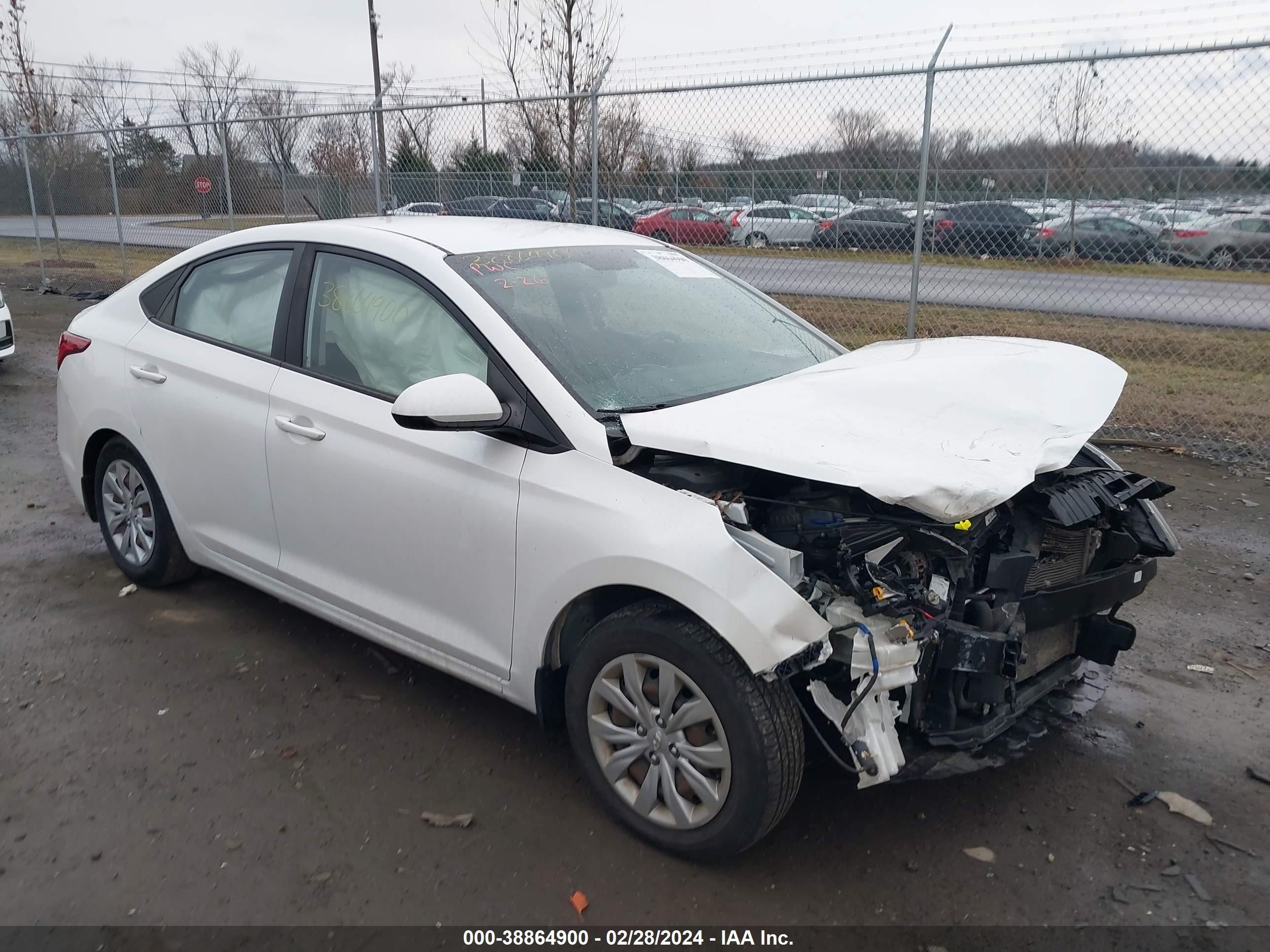 HYUNDAI ACCENT 2018 3kpc24a32je026261