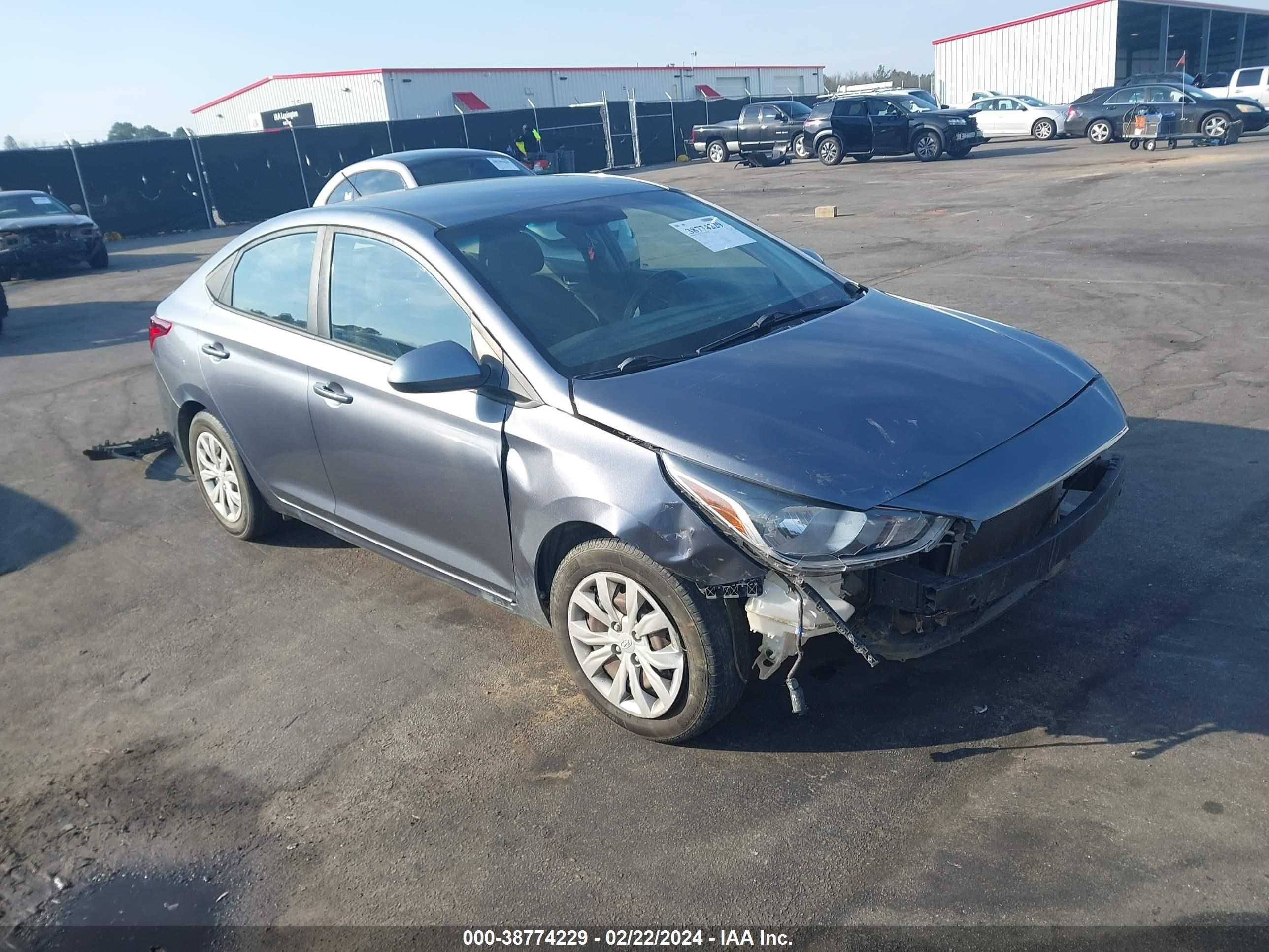 HYUNDAI ACCENT 2018 3kpc24a38je026782