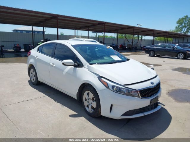 KIA FORTE 2017 3kpfk4a70he030268