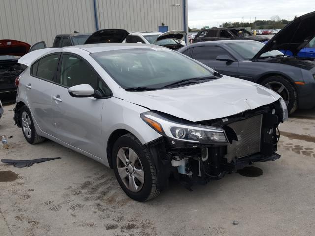 KIA FORTE LX 2017 3kpfk4a70he032103